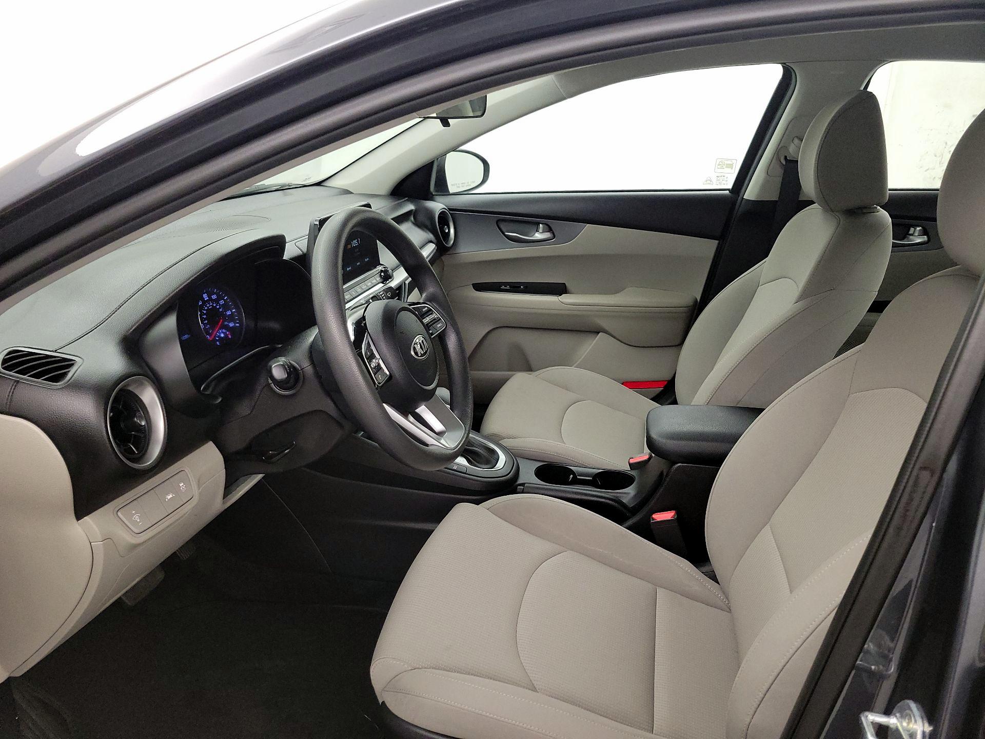 Thumbnail: 2021 Kia Forte - 11