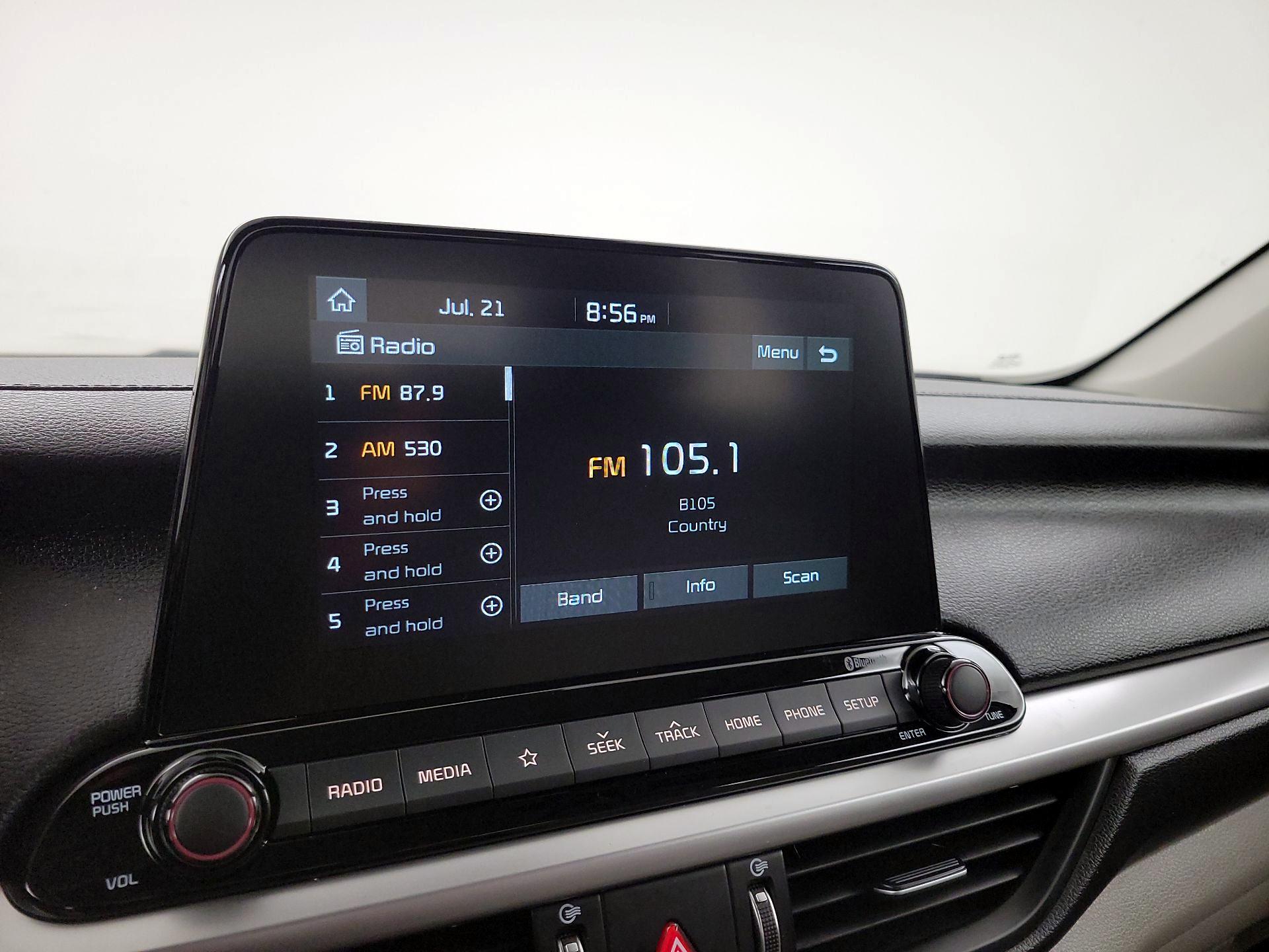 Thumbnail: 2021 Kia Forte - 15
