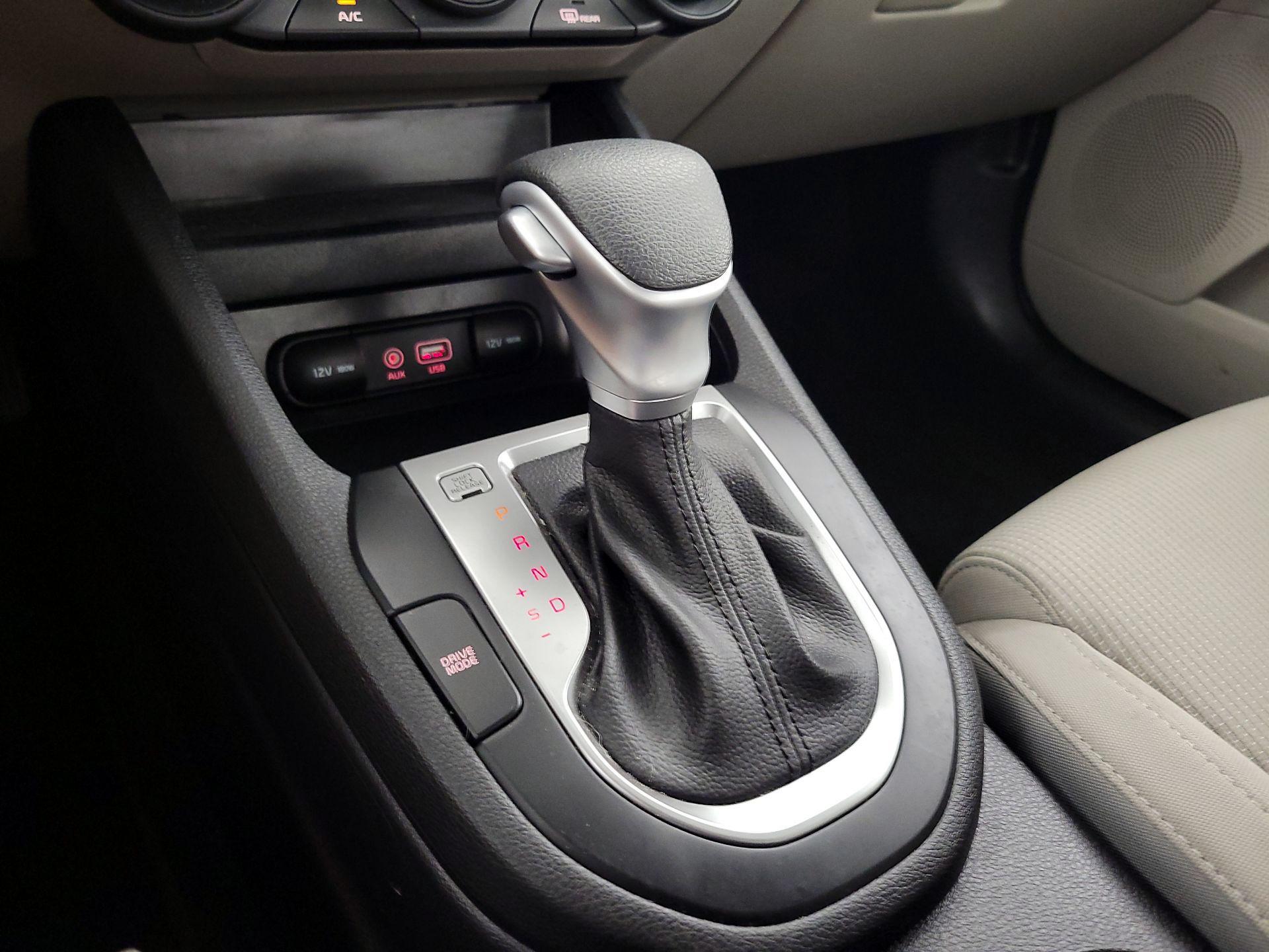 Thumbnail: 2021 Kia Forte - 17