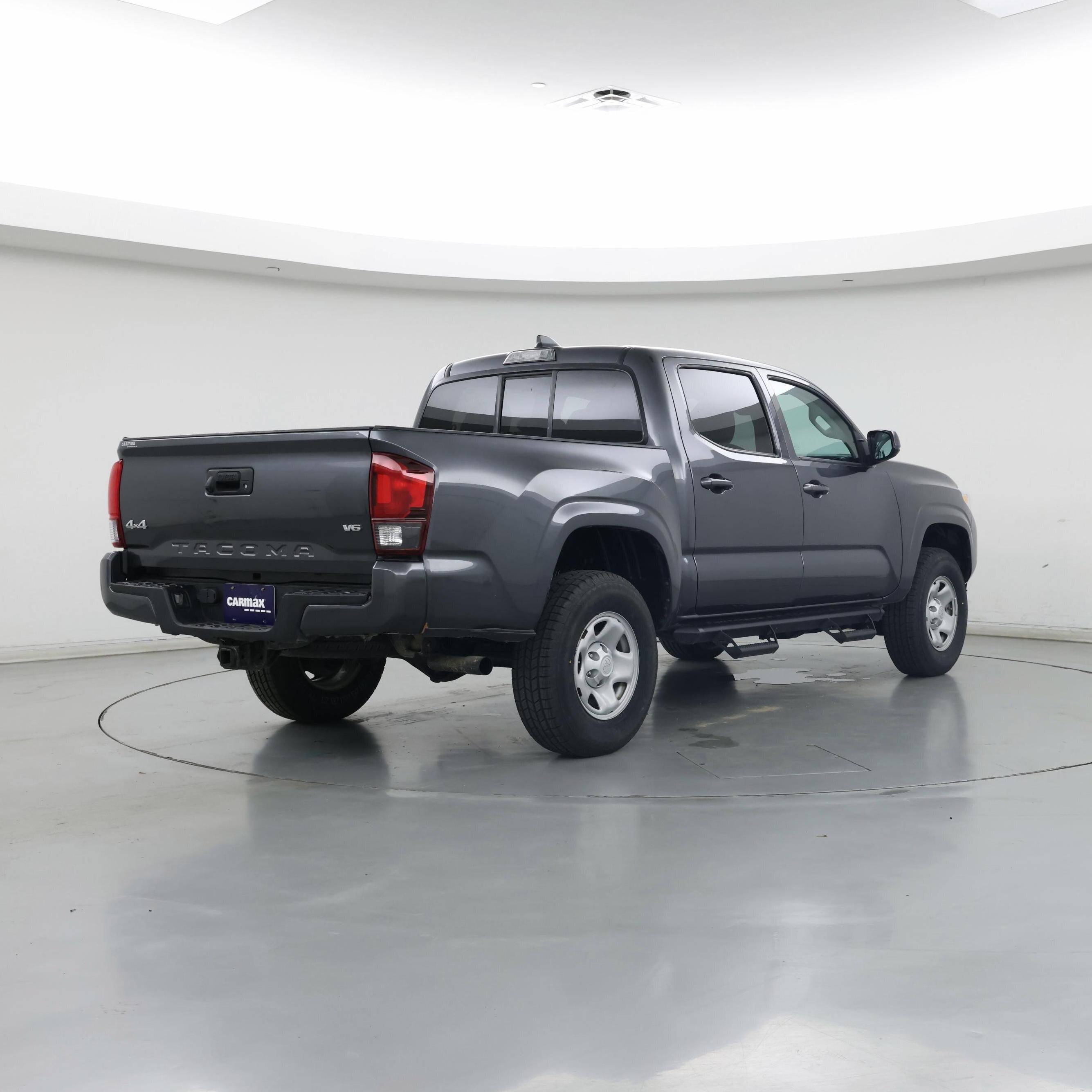 Thumbnail: 2021 Toyota Tacoma - 8
