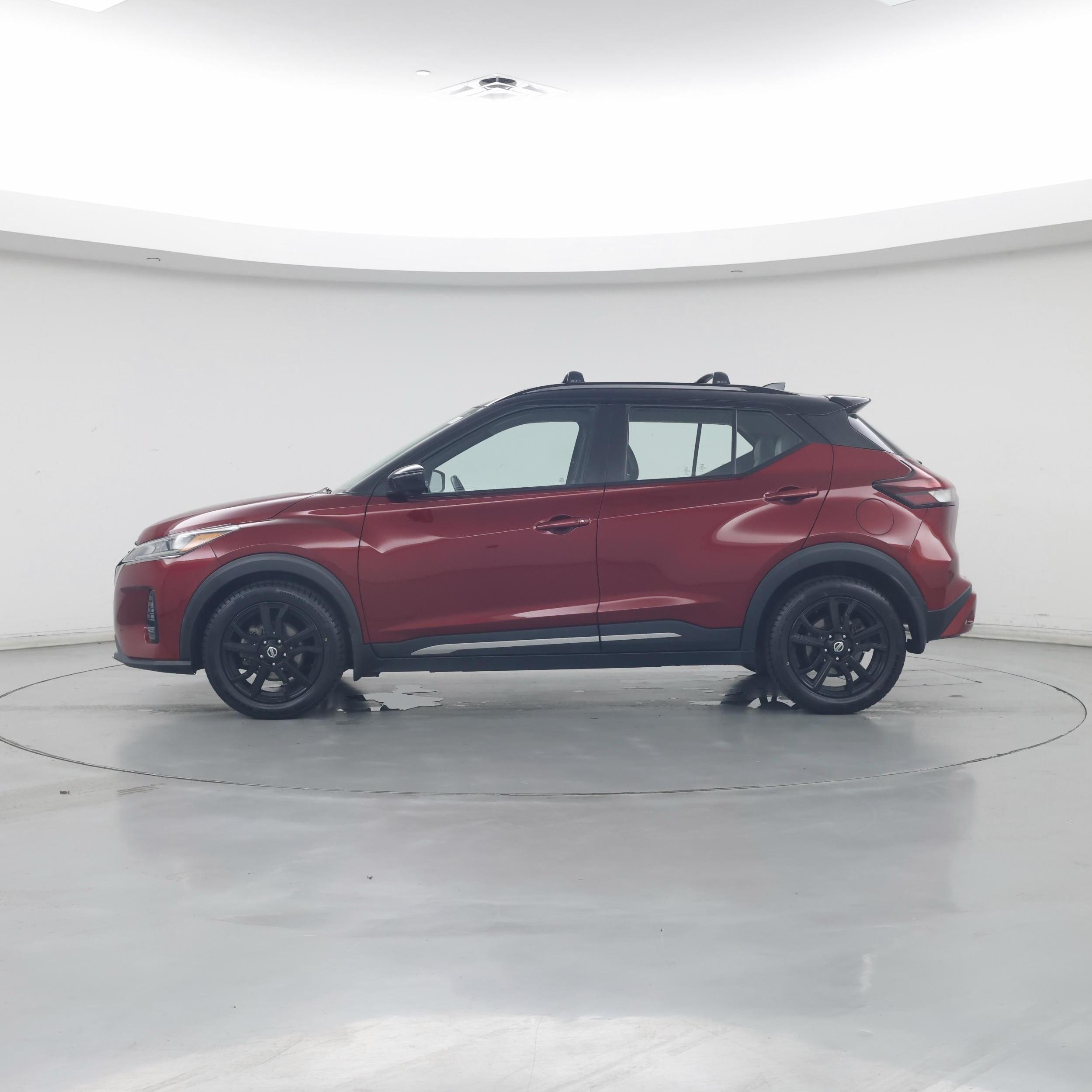 Thumbnail: 2021 Nissan Kicks - 3