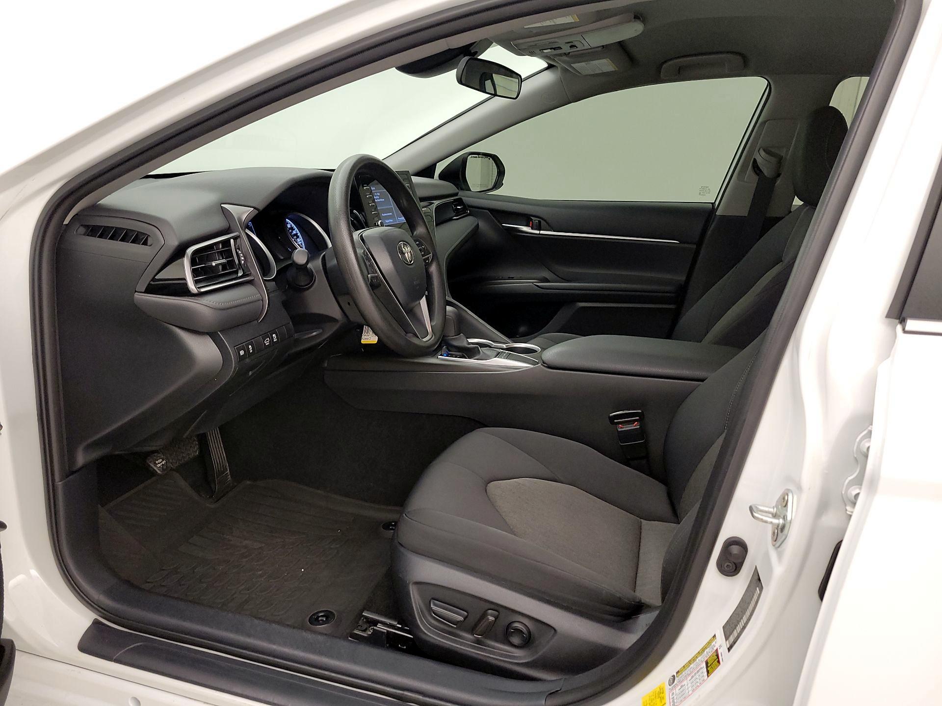 Thumbnail: 2022 Toyota Camry - 11