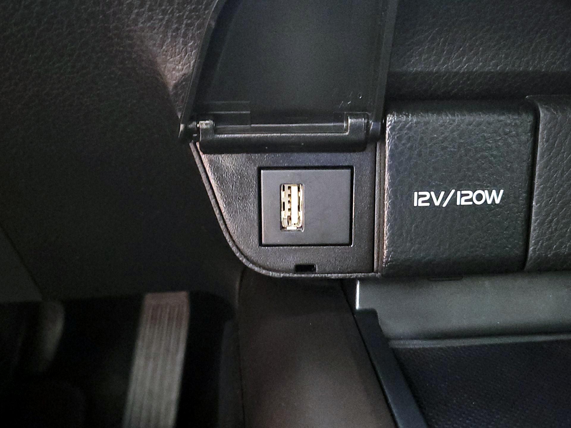 Thumbnail: 2022 Toyota Camry - 18