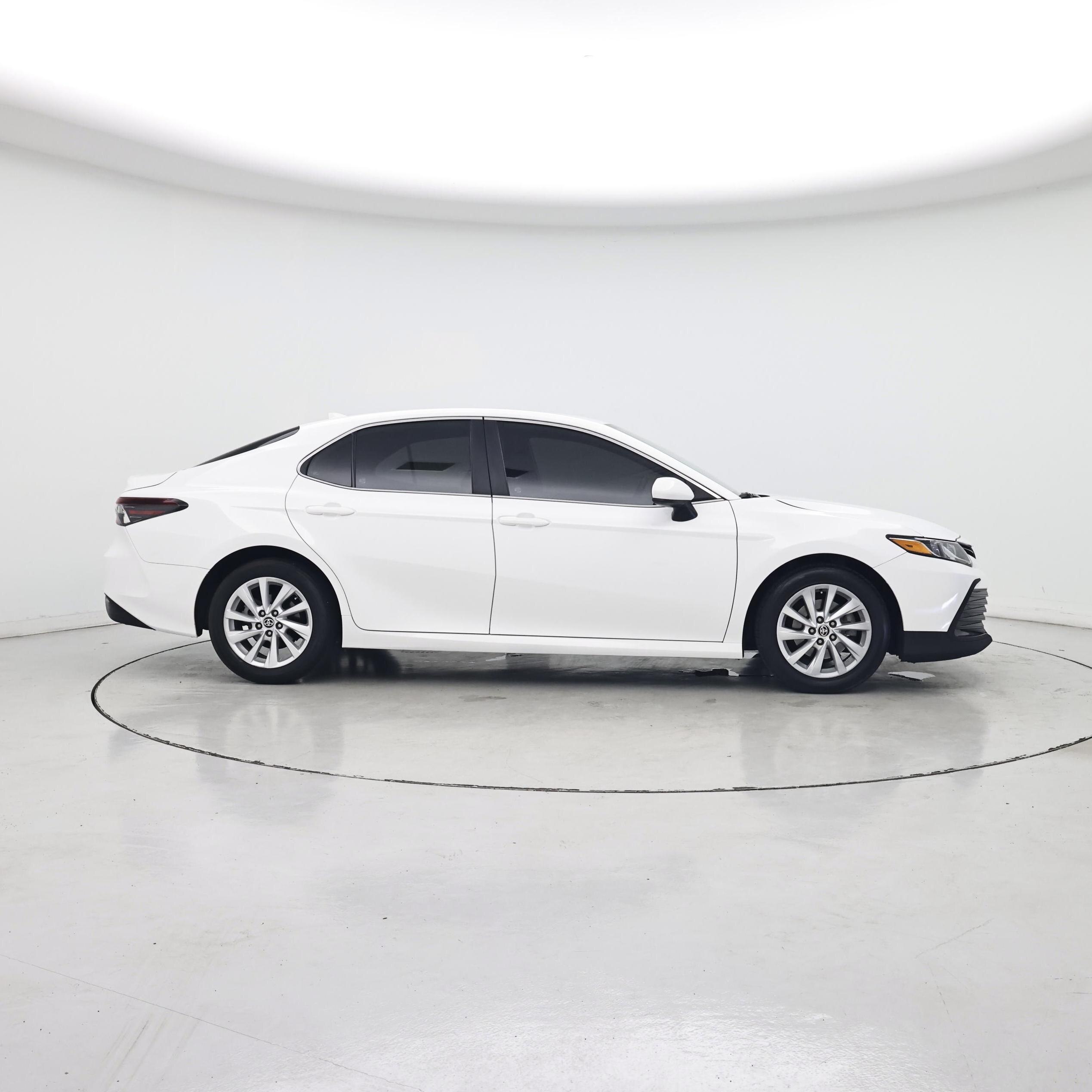 Thumbnail: 2022 Toyota Camry - 7