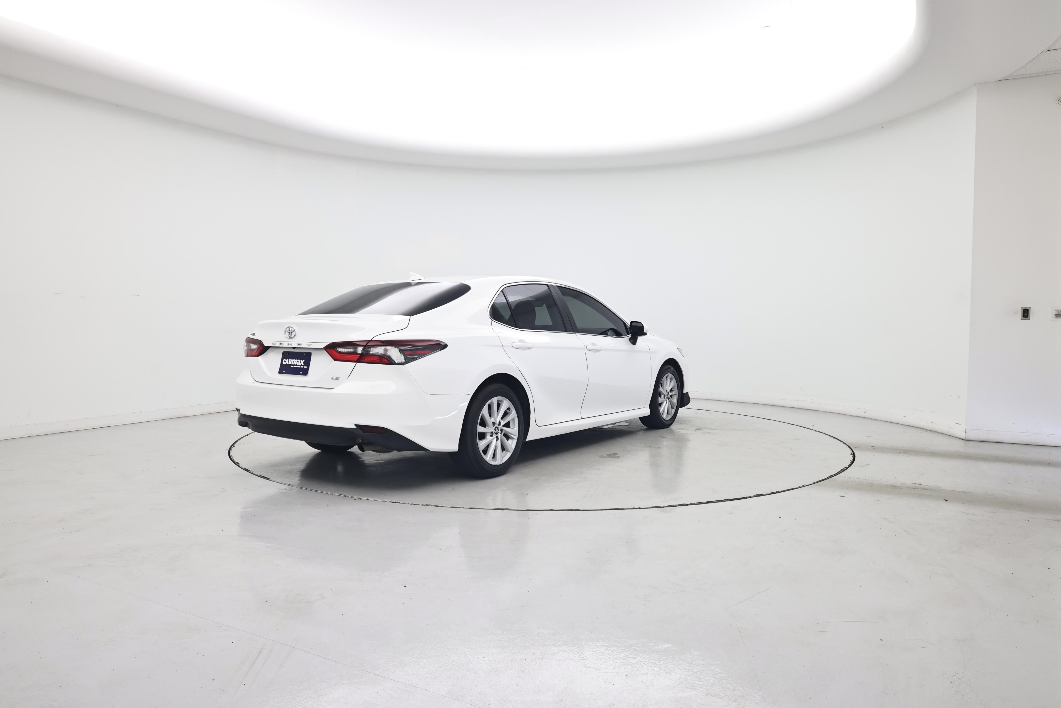 Thumbnail: 2022 Toyota Camry - 8