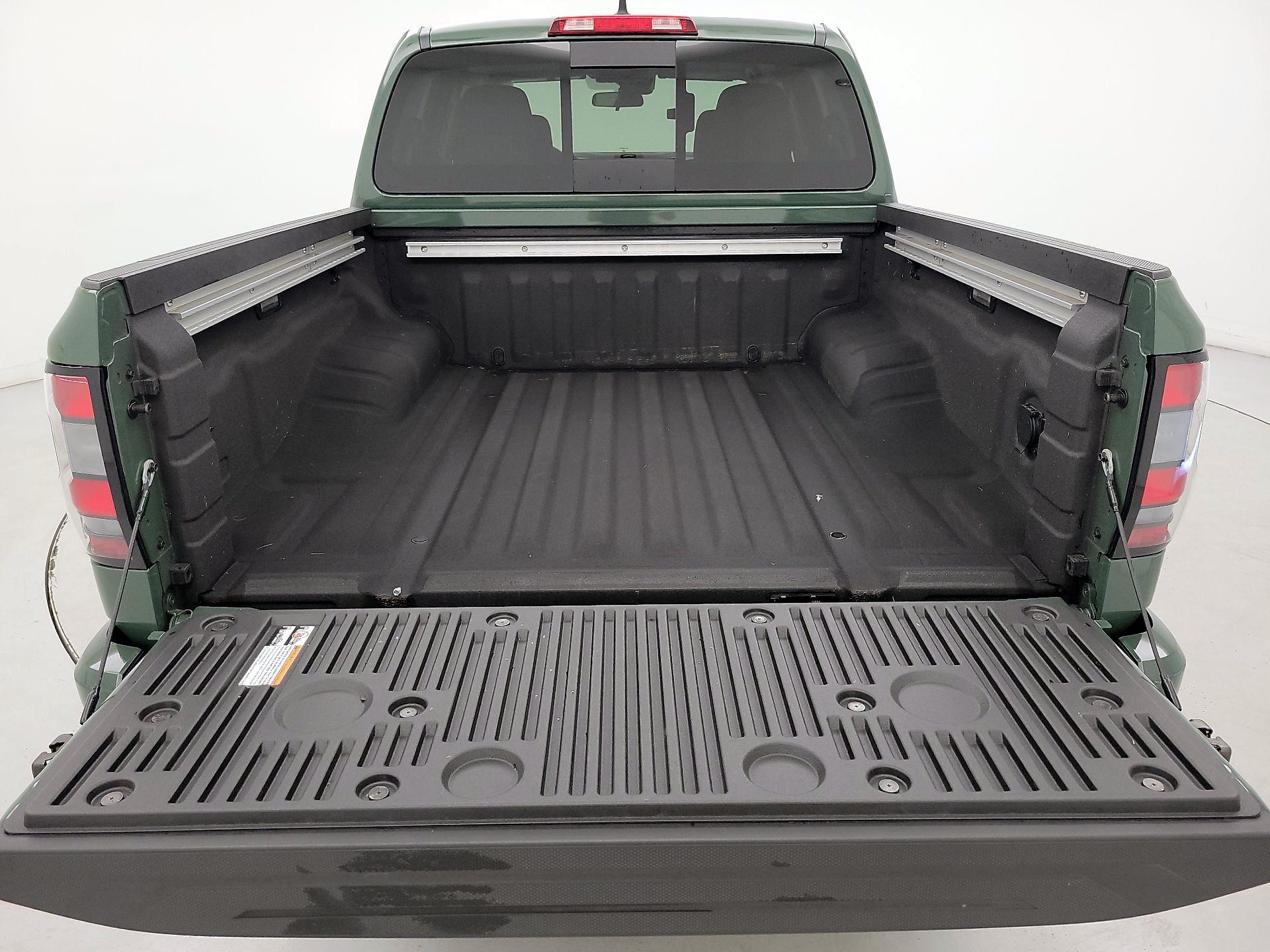 Thumbnail: 2024 Nissan Frontier - 20