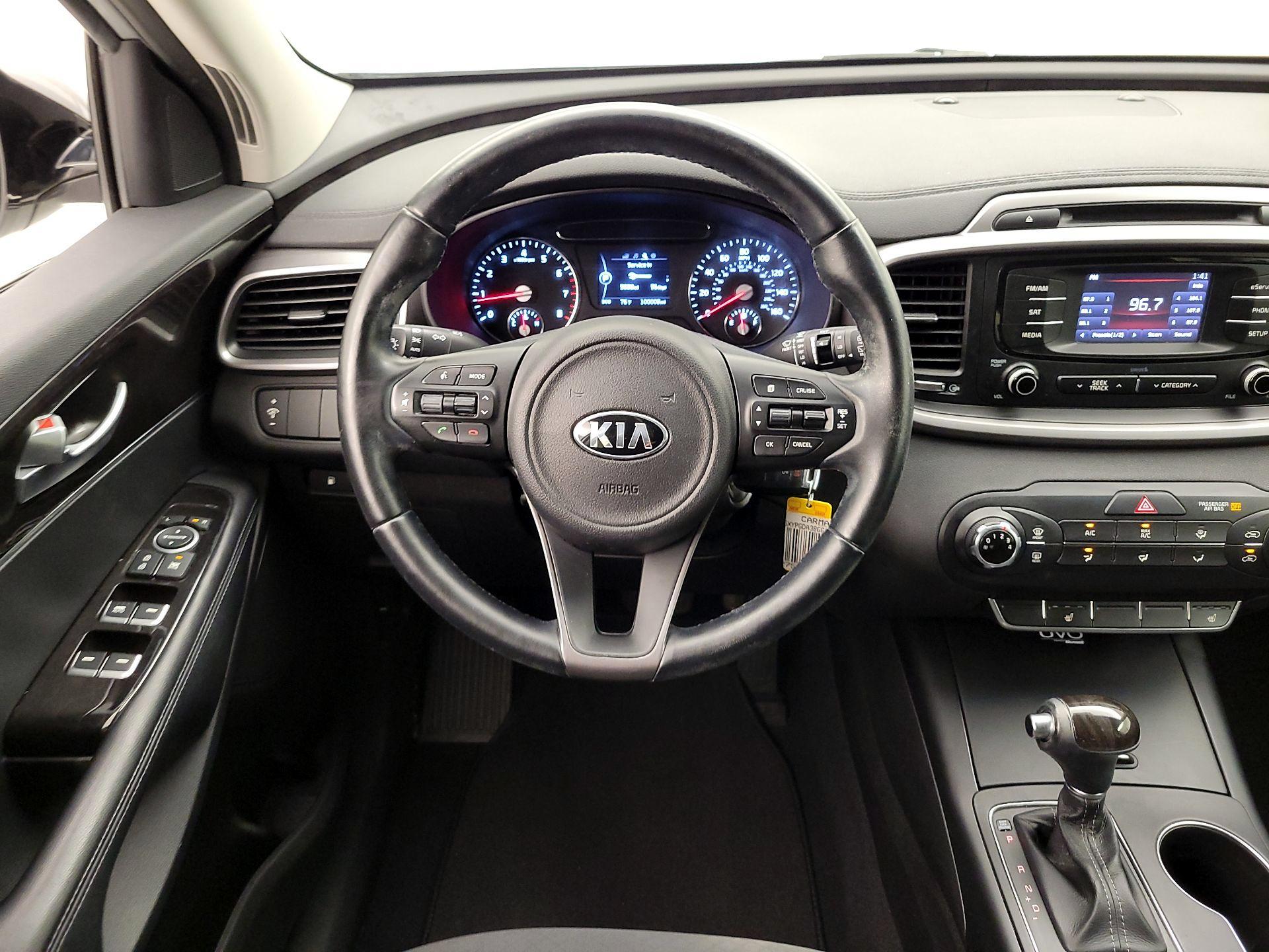 Thumbnail: 2016 Kia Sorento - 10