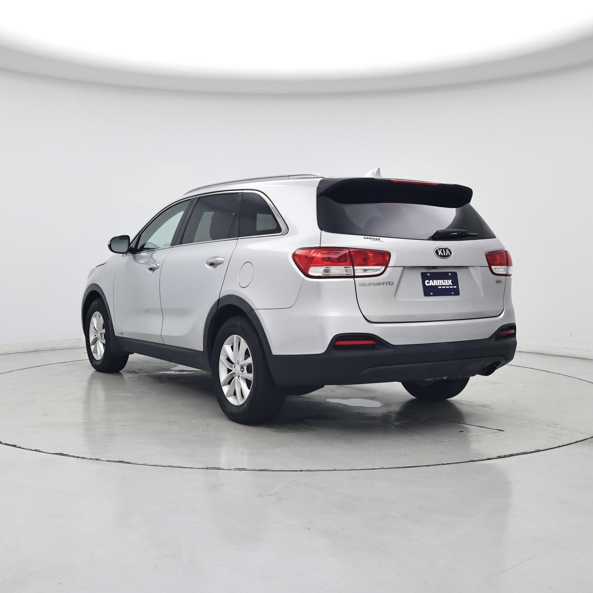 Thumbnail: 2016 Kia Sorento - 2