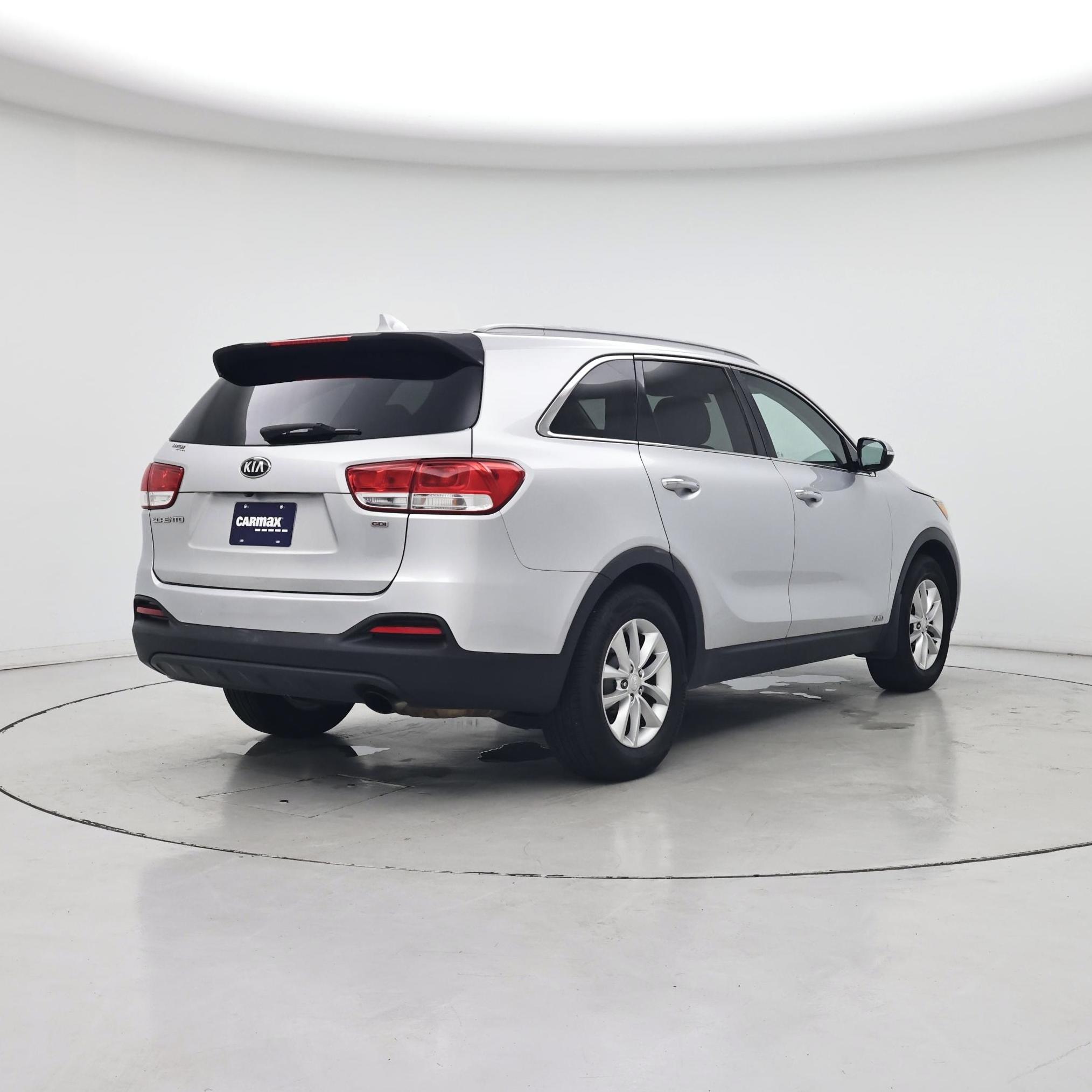 Thumbnail: 2016 Kia Sorento - 8