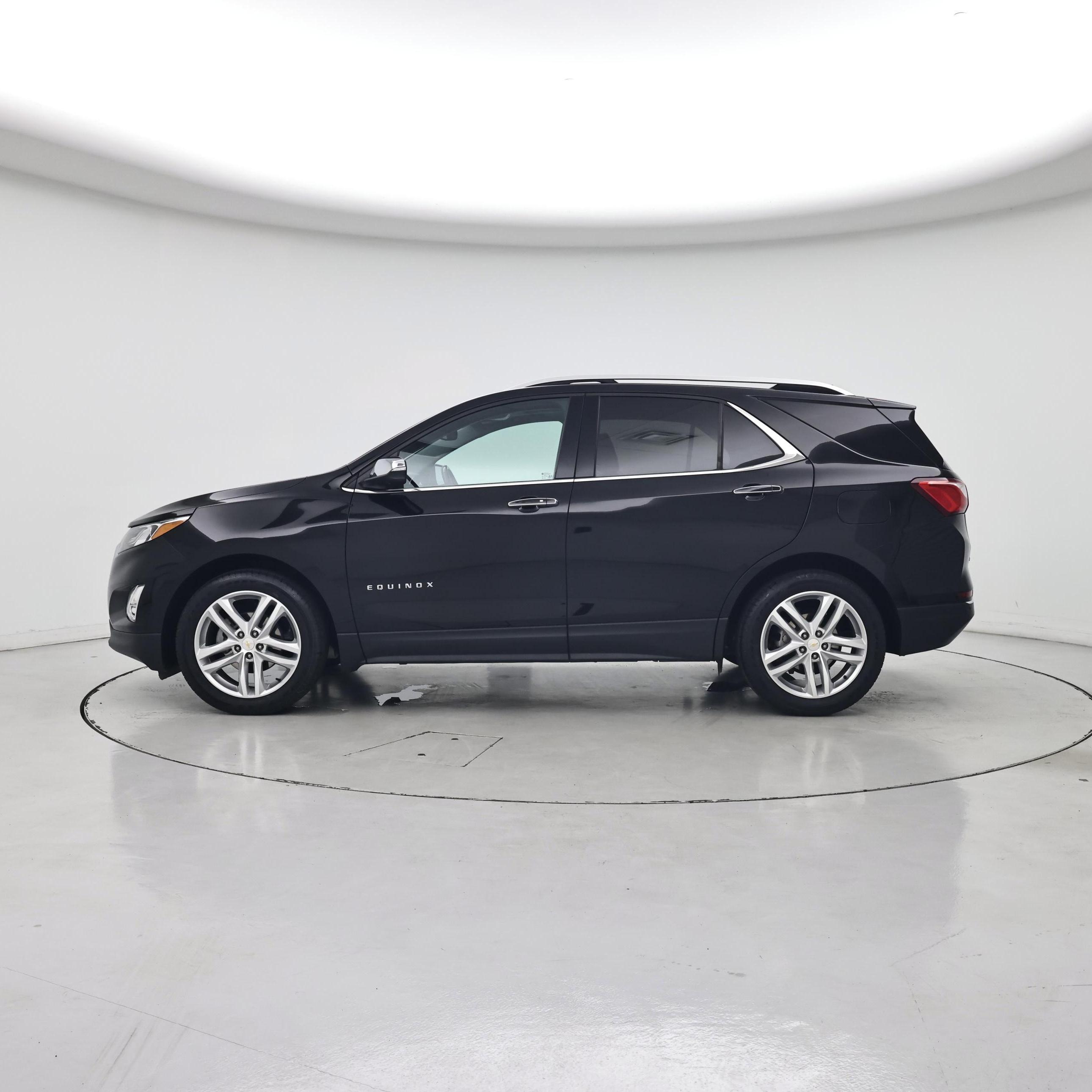 Thumbnail: 2020 Chevrolet Equinox - 3