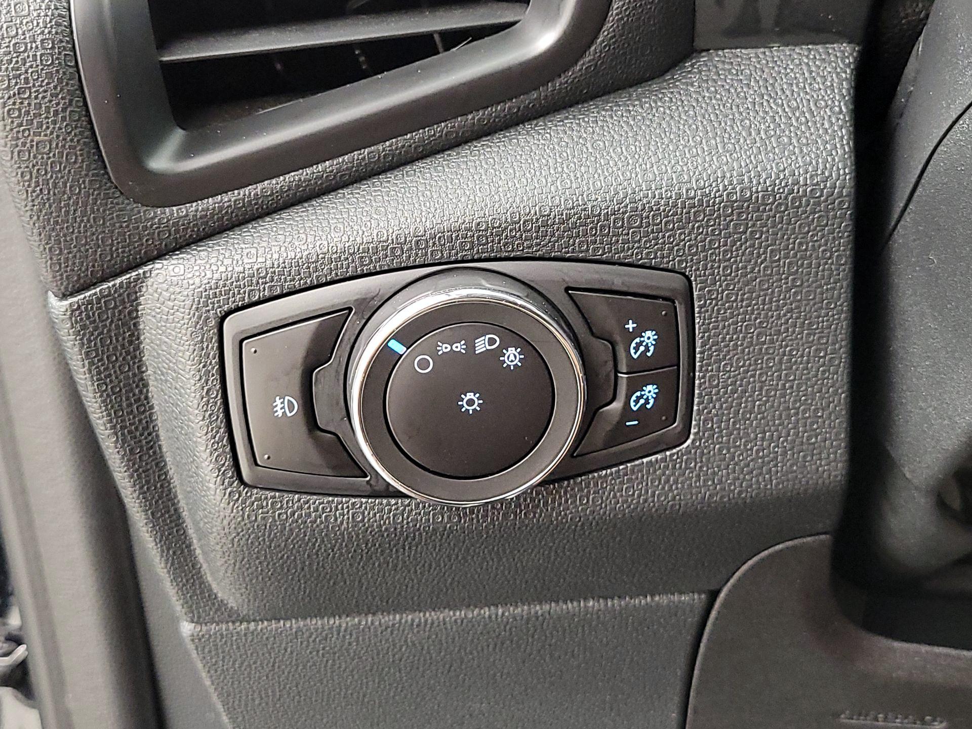 Thumbnail: 2018 Ford EcoSport - 13