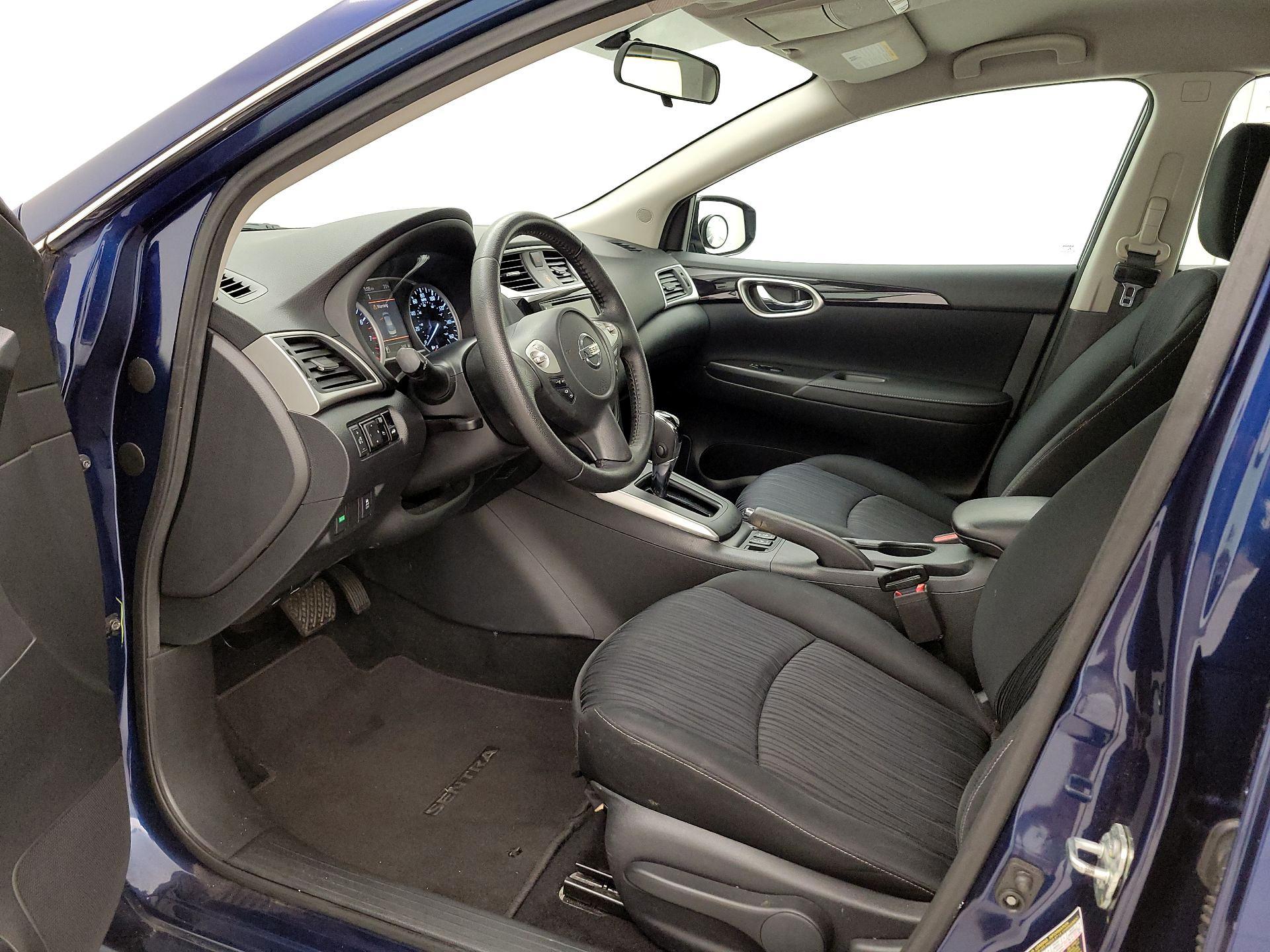 Thumbnail: 2019 Nissan Sentra - 11