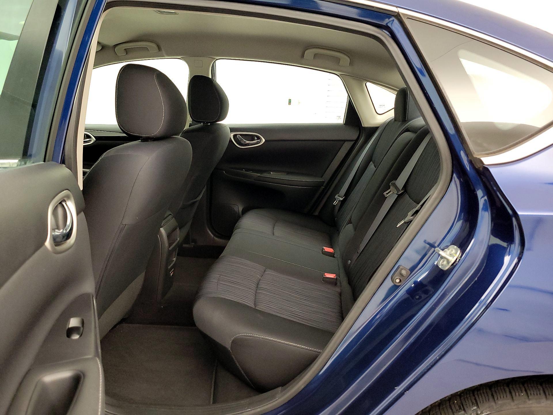 Thumbnail: 2019 Nissan Sentra - 19