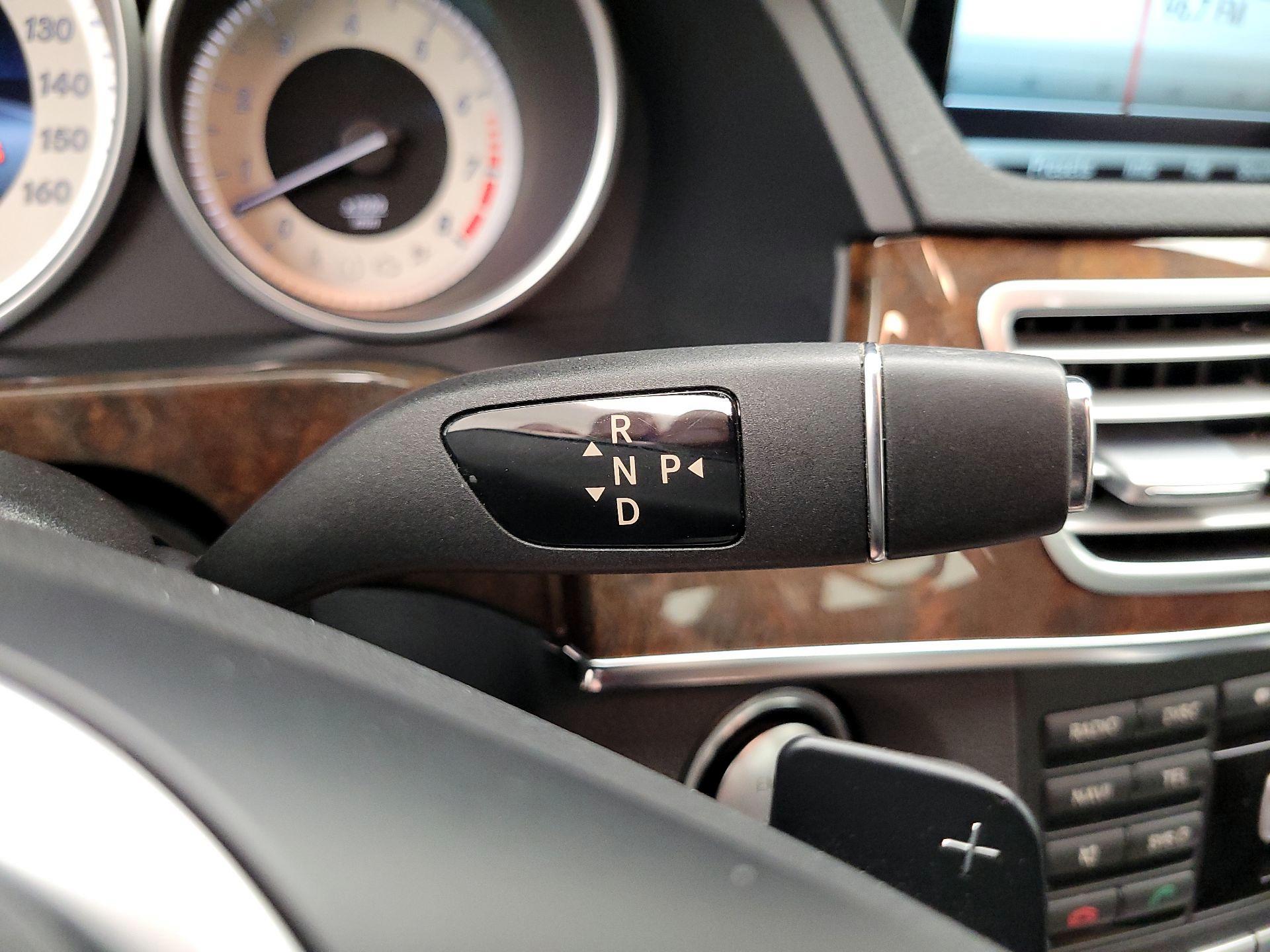 Thumbnail: 2014 Mercedes-Benz E-Class - 17