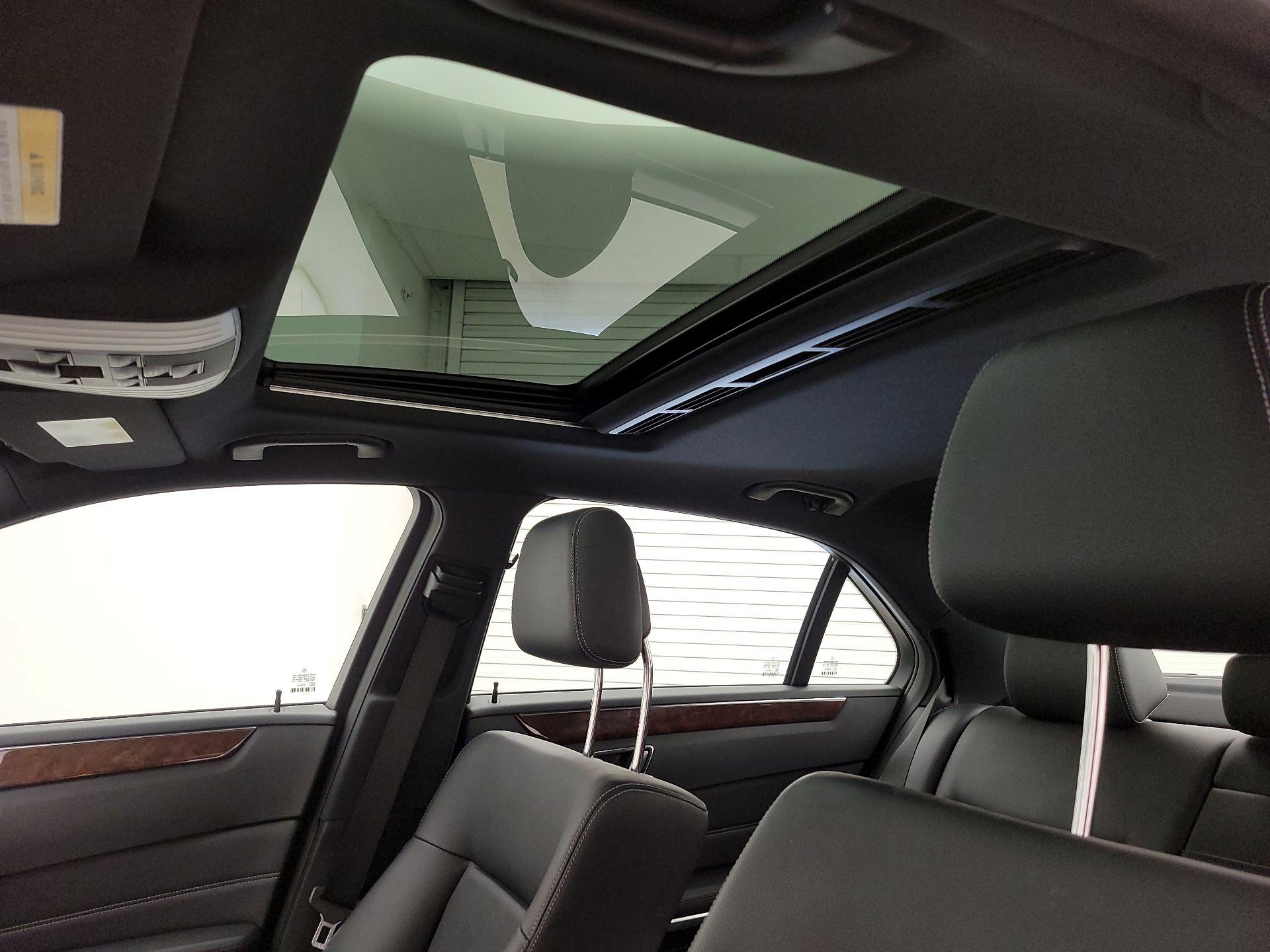 Thumbnail: 2014 Mercedes-Benz E-Class - 19
