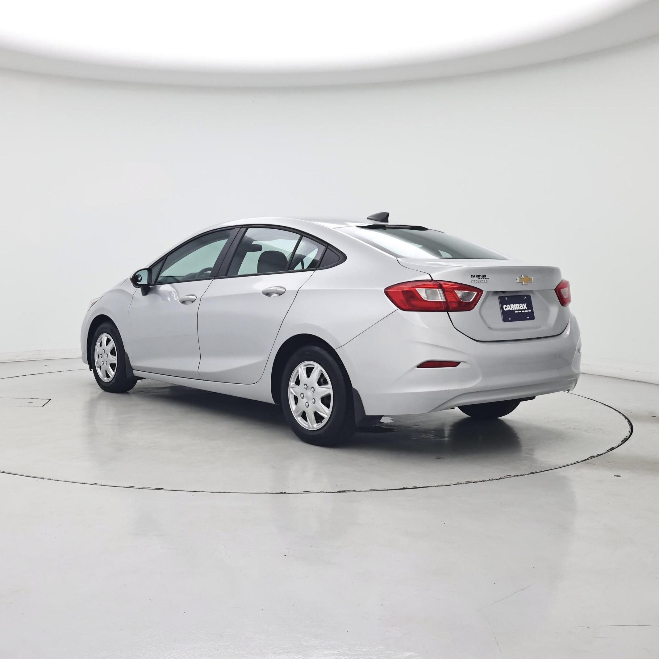 Thumbnail: 2017 Chevrolet Cruze - 2