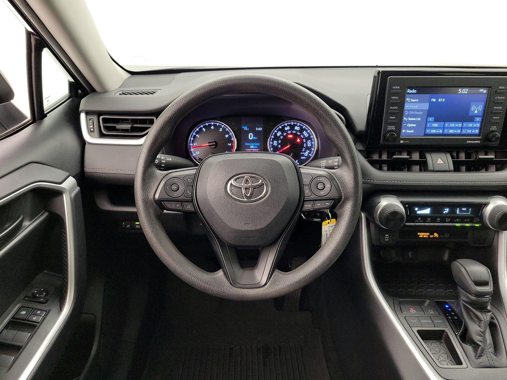 Thumbnail: 2021 Toyota RAV4 - 10