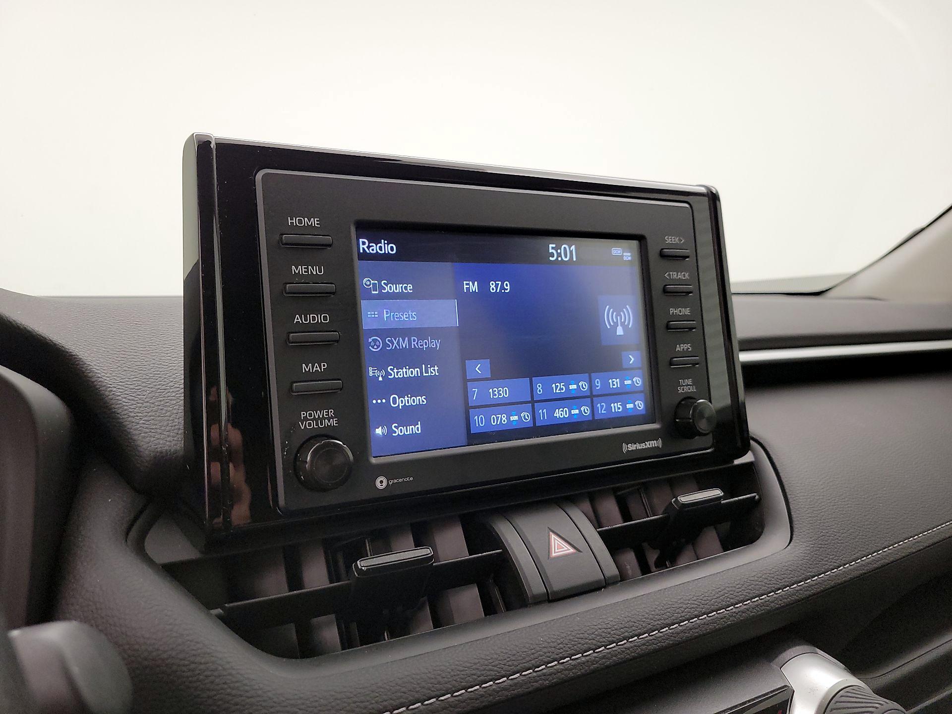Thumbnail: 2021 Toyota RAV4 - 15