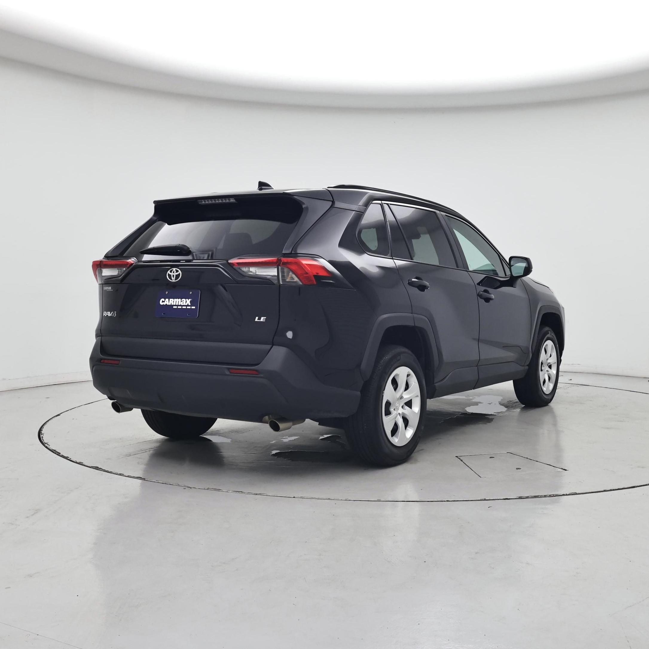 Thumbnail: 2021 Toyota RAV4 - 8