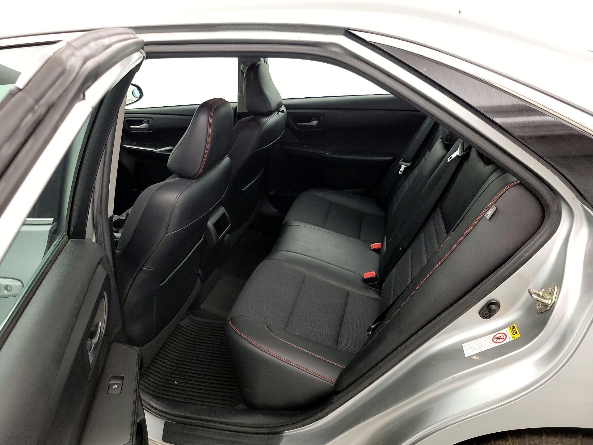 Thumbnail: 2017 Toyota Camry - 19