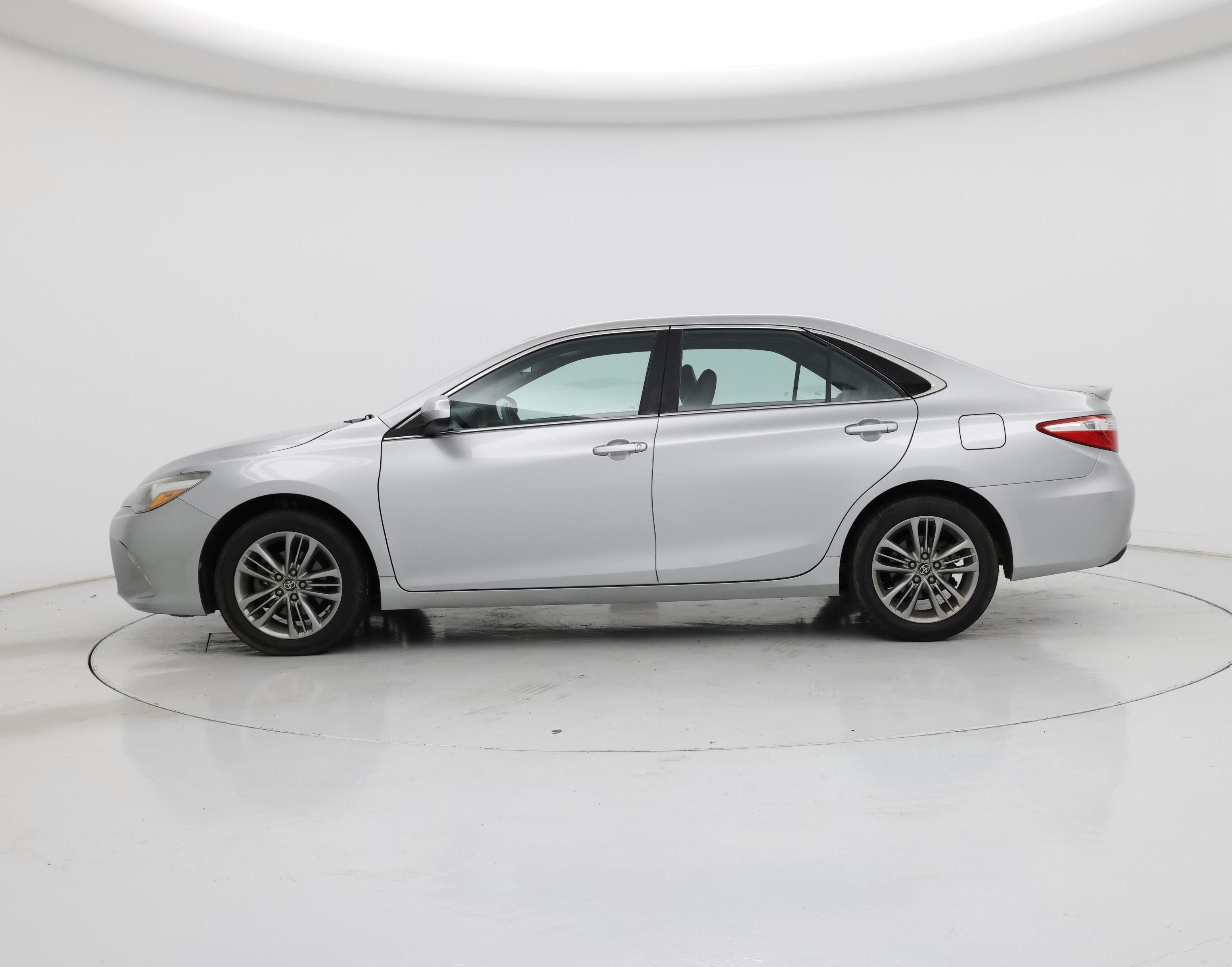 Thumbnail: 2017 Toyota Camry - 3