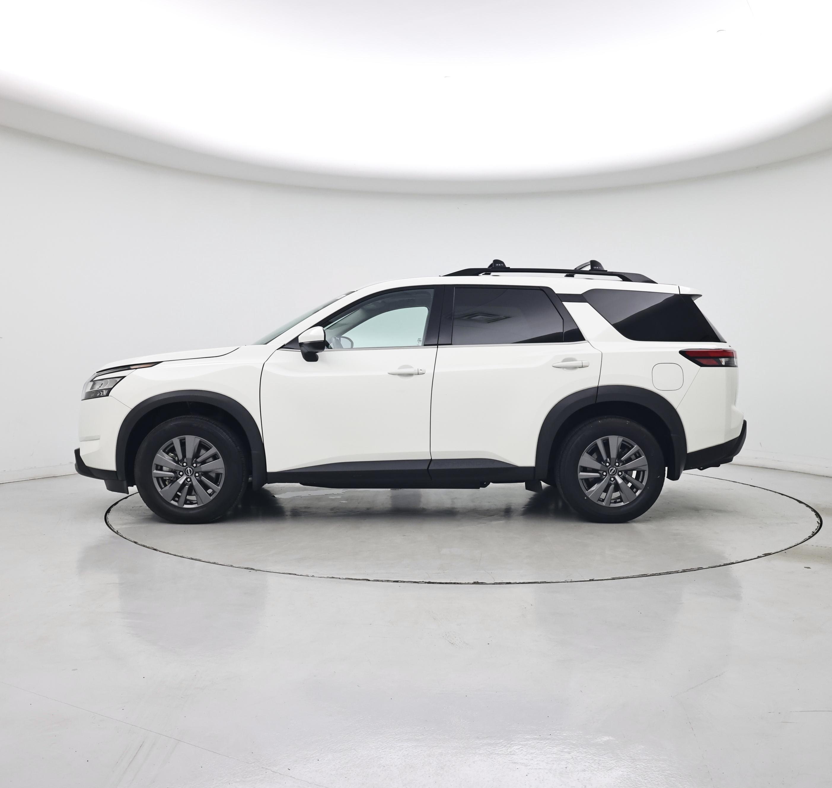Thumbnail: 2022 Nissan Pathfinder - 3