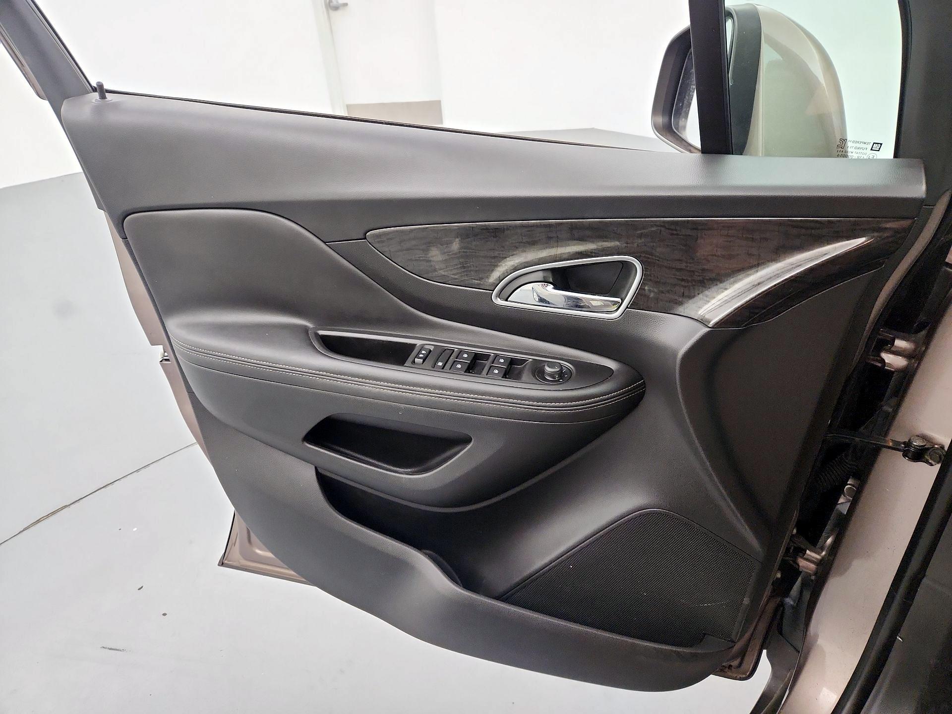 Thumbnail: 2015 Buick Encore - 12