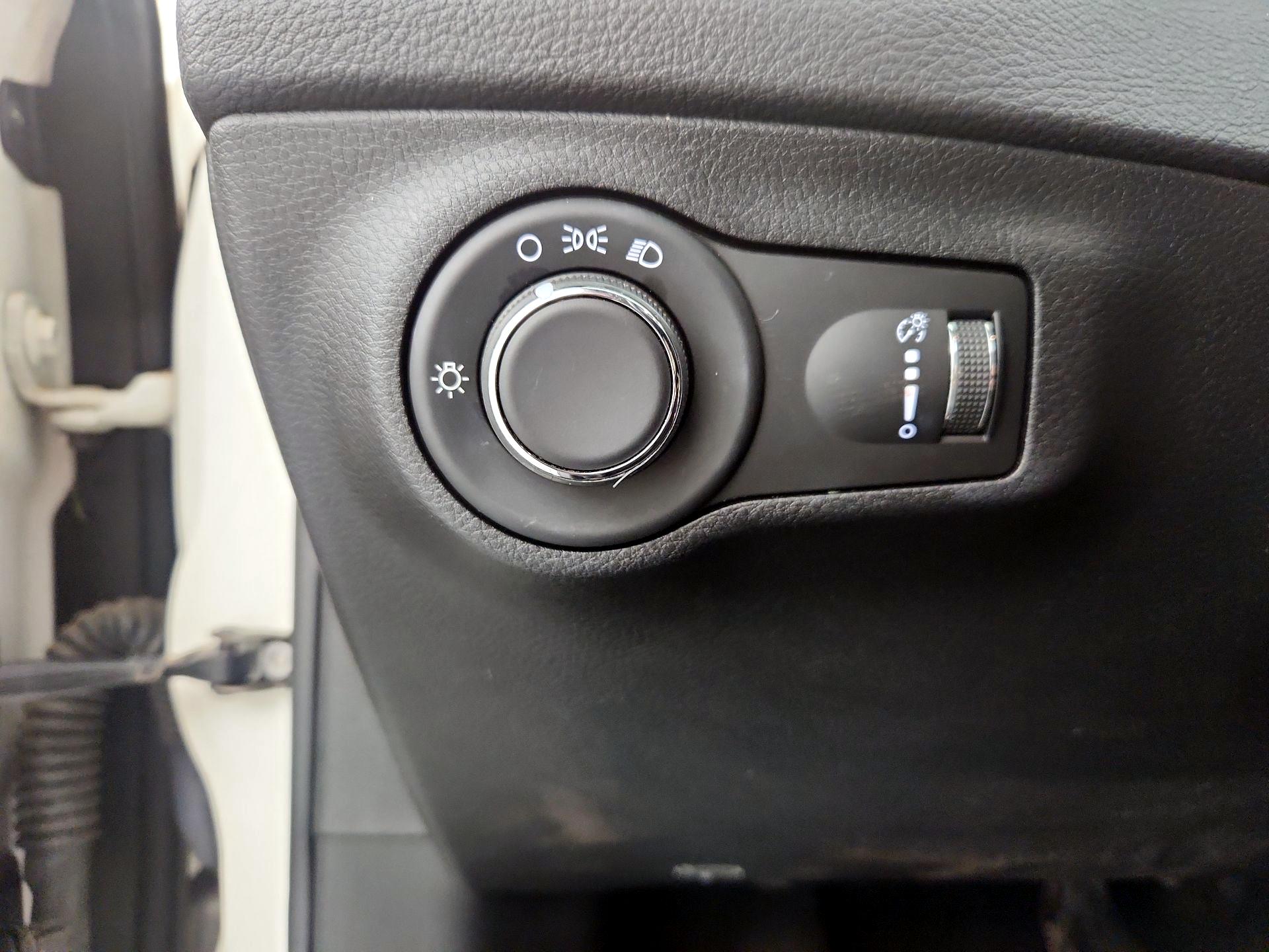 Thumbnail: 2018 Jeep Compass - 13