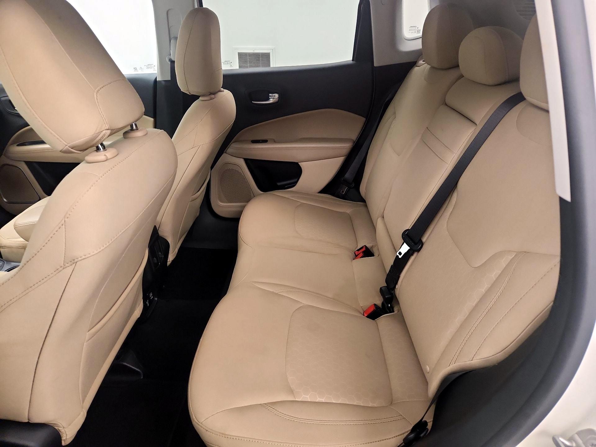 Thumbnail: 2018 Jeep Compass - 19