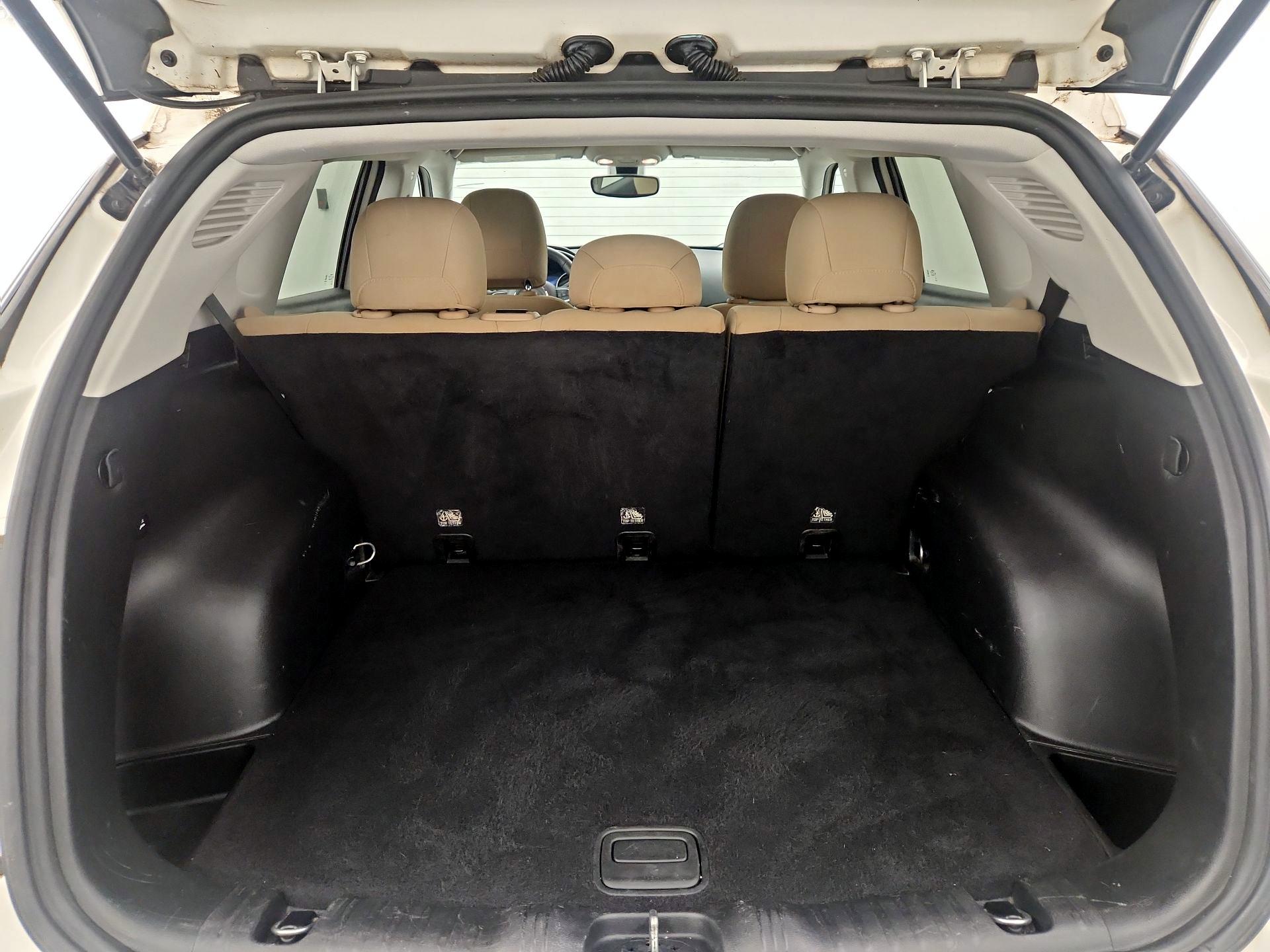 Thumbnail: 2018 Jeep Compass - 20