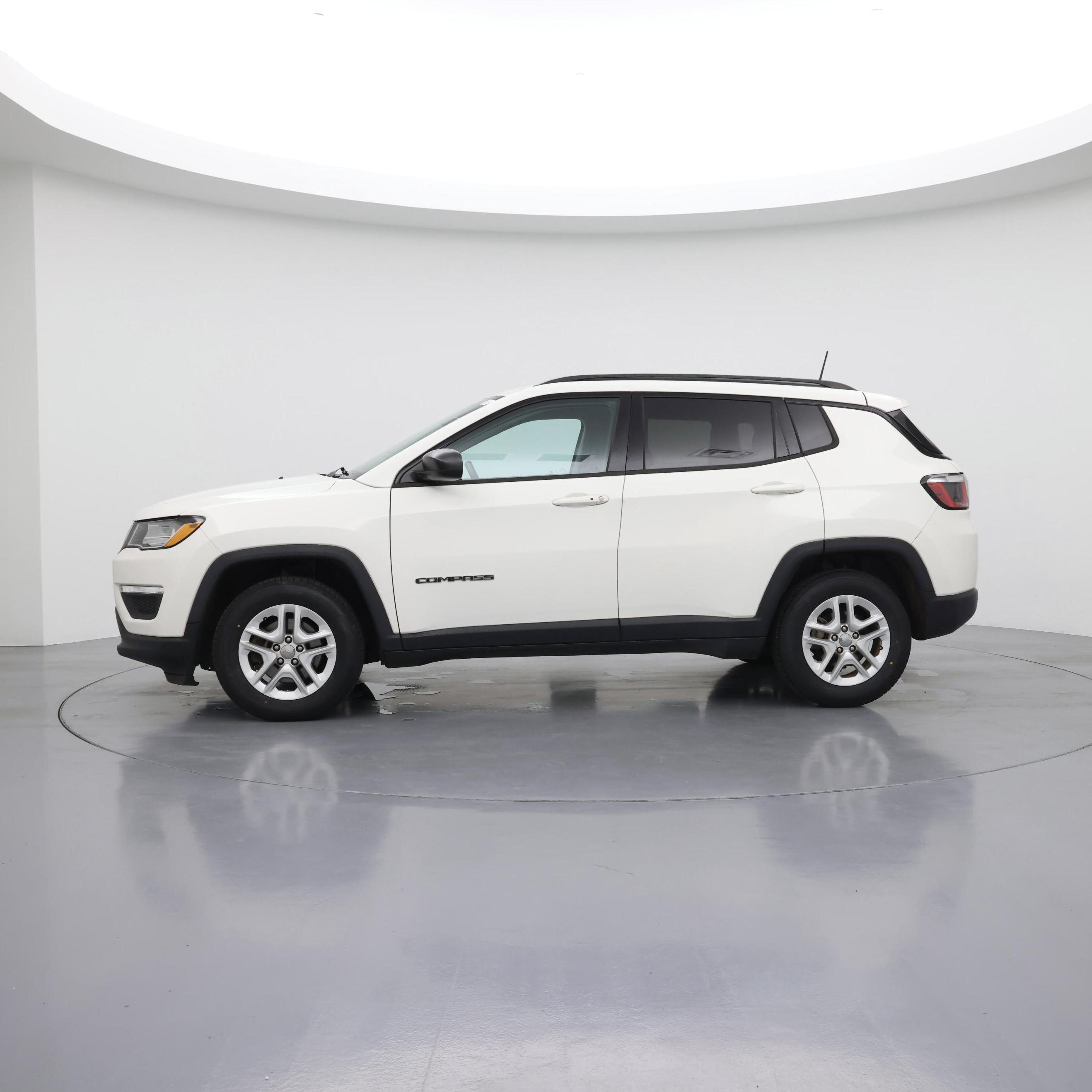 Thumbnail: 2018 Jeep Compass - 3