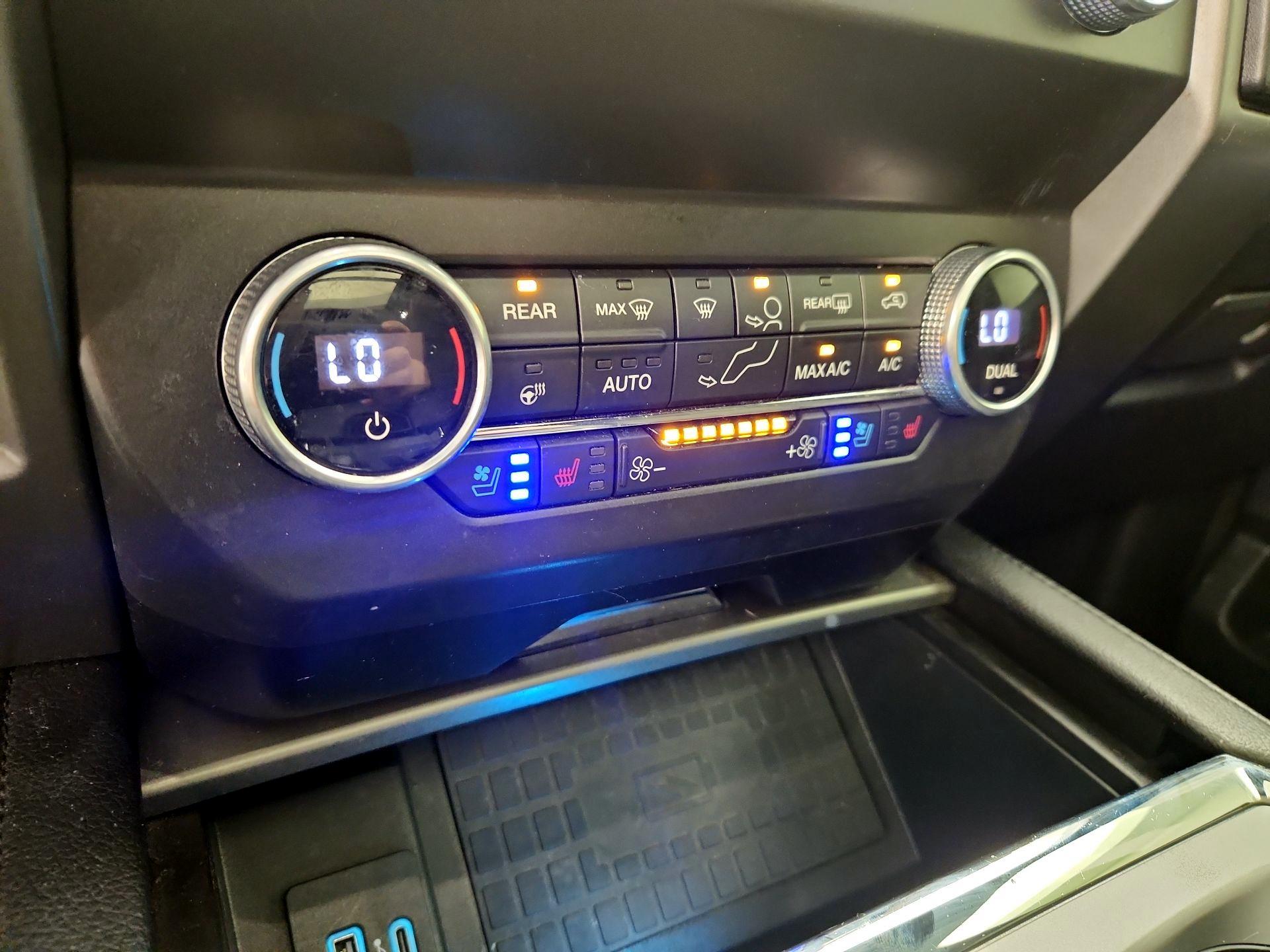 Thumbnail: 2021 Ford Expedition - 17