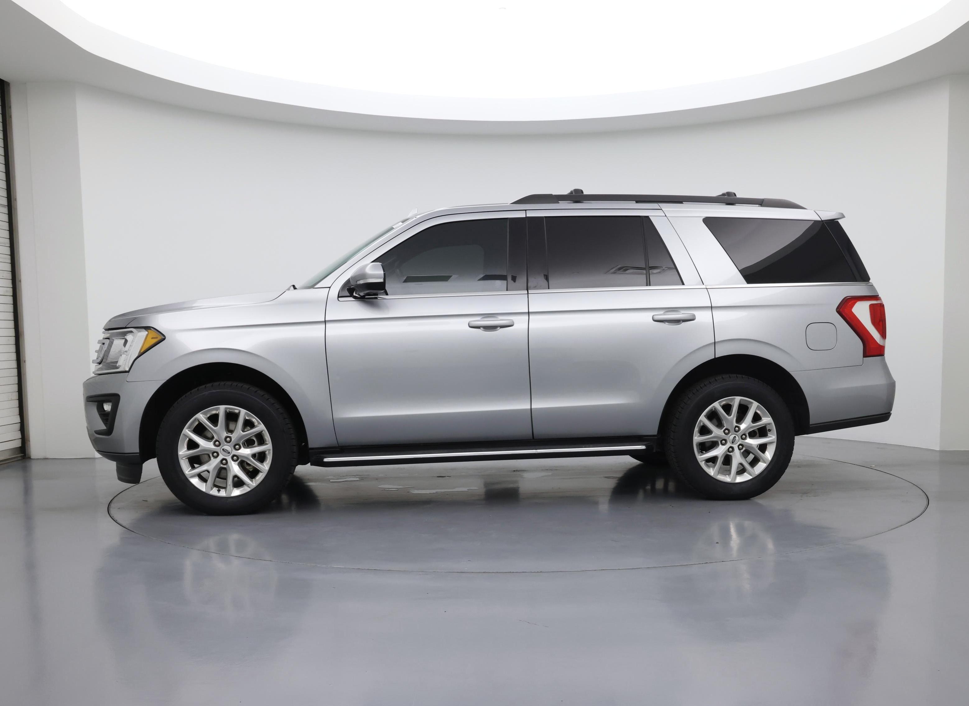 Thumbnail: 2021 Ford Expedition - 3