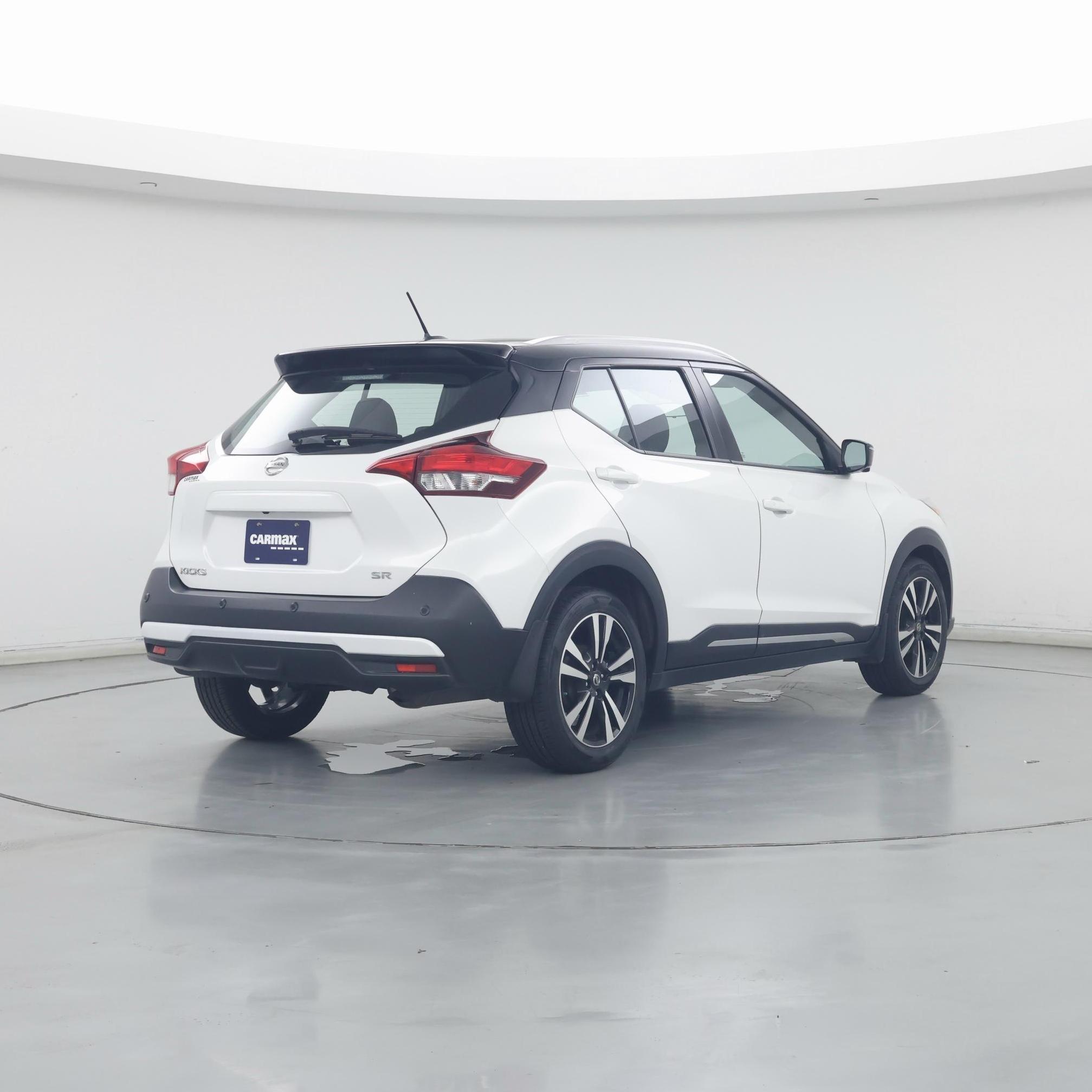 Thumbnail: 2020 Nissan Kicks - 8