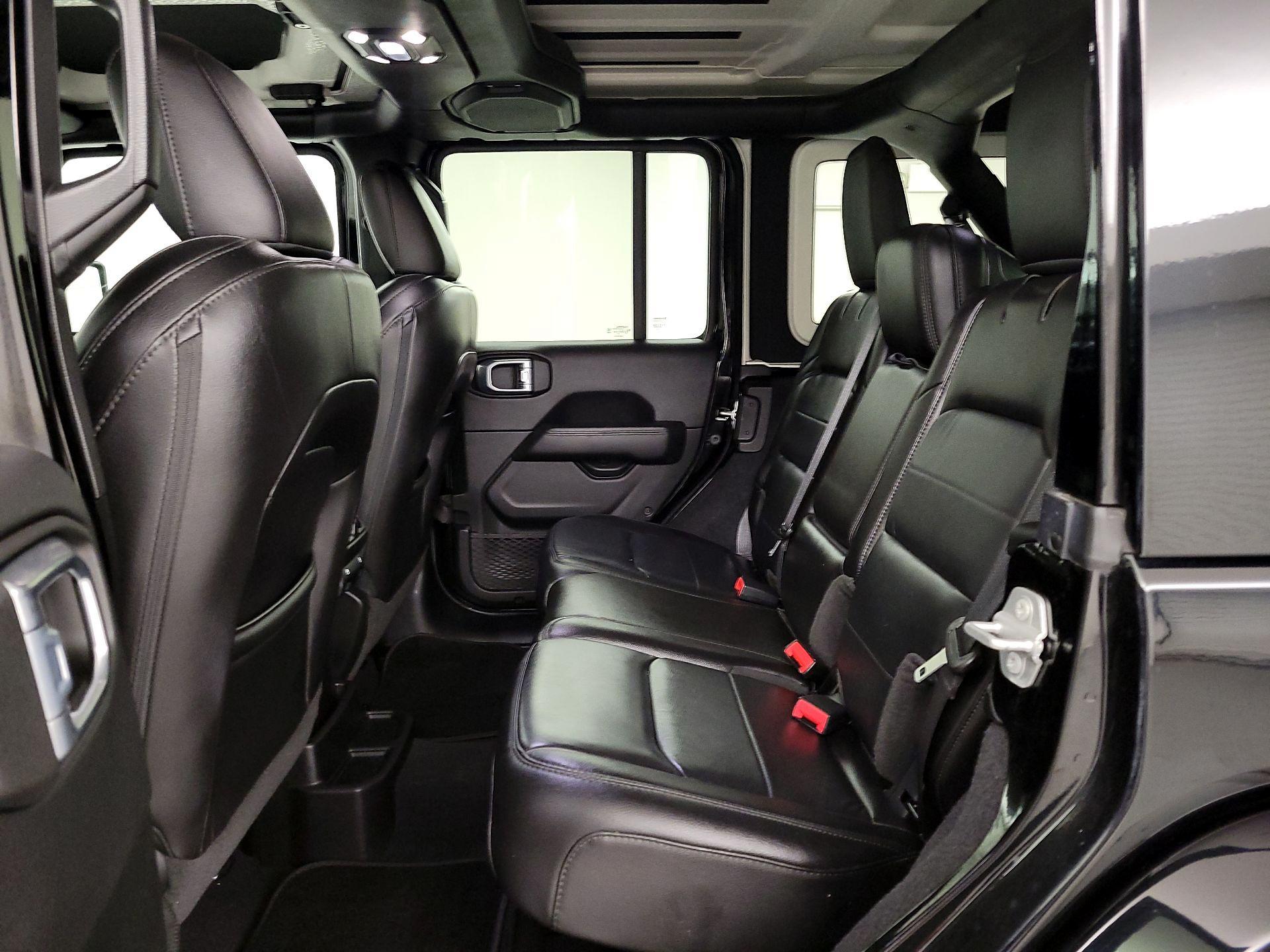 Thumbnail: 2021 Jeep Wrangler - 18