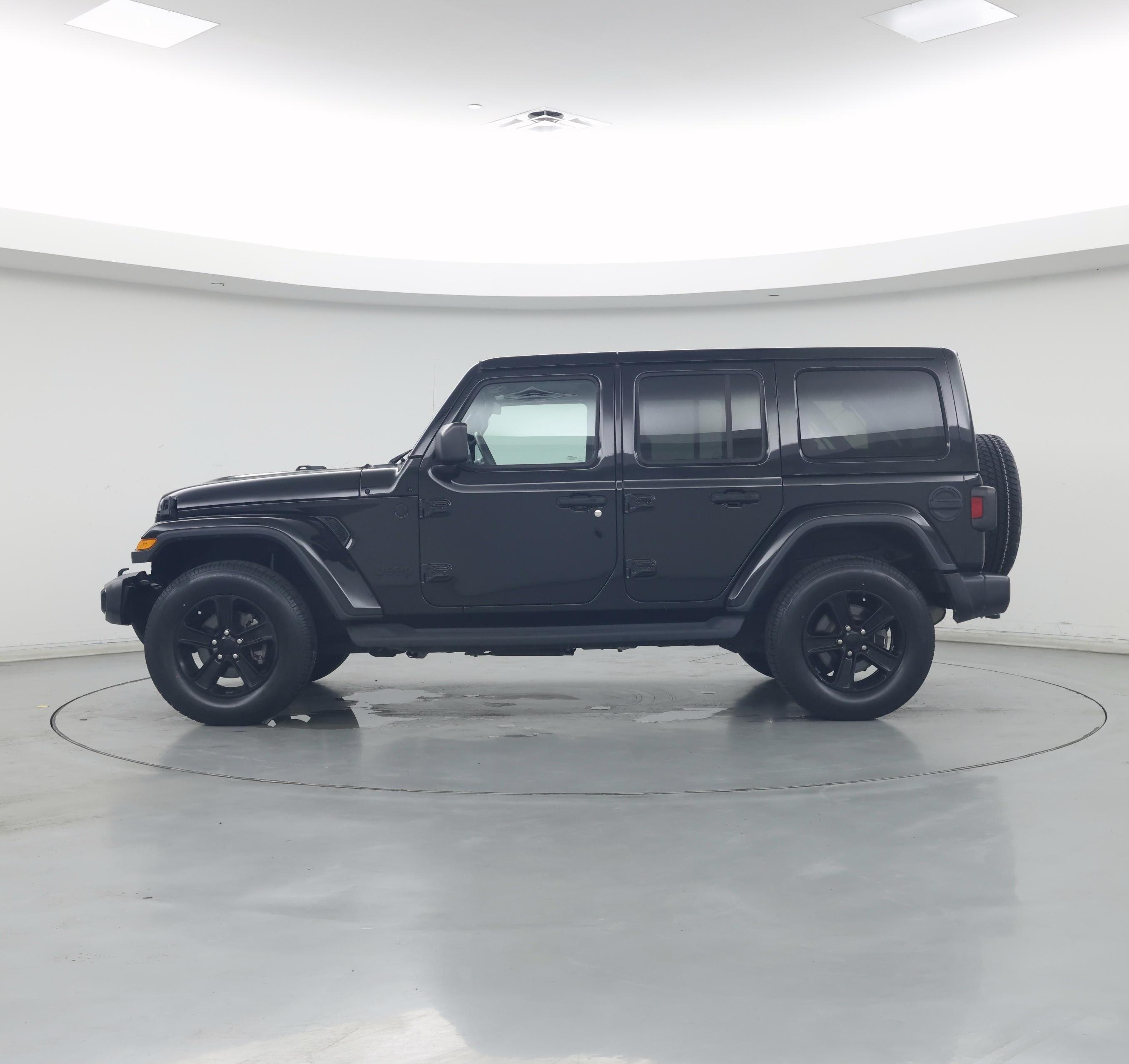 Thumbnail: 2021 Jeep Wrangler - 3