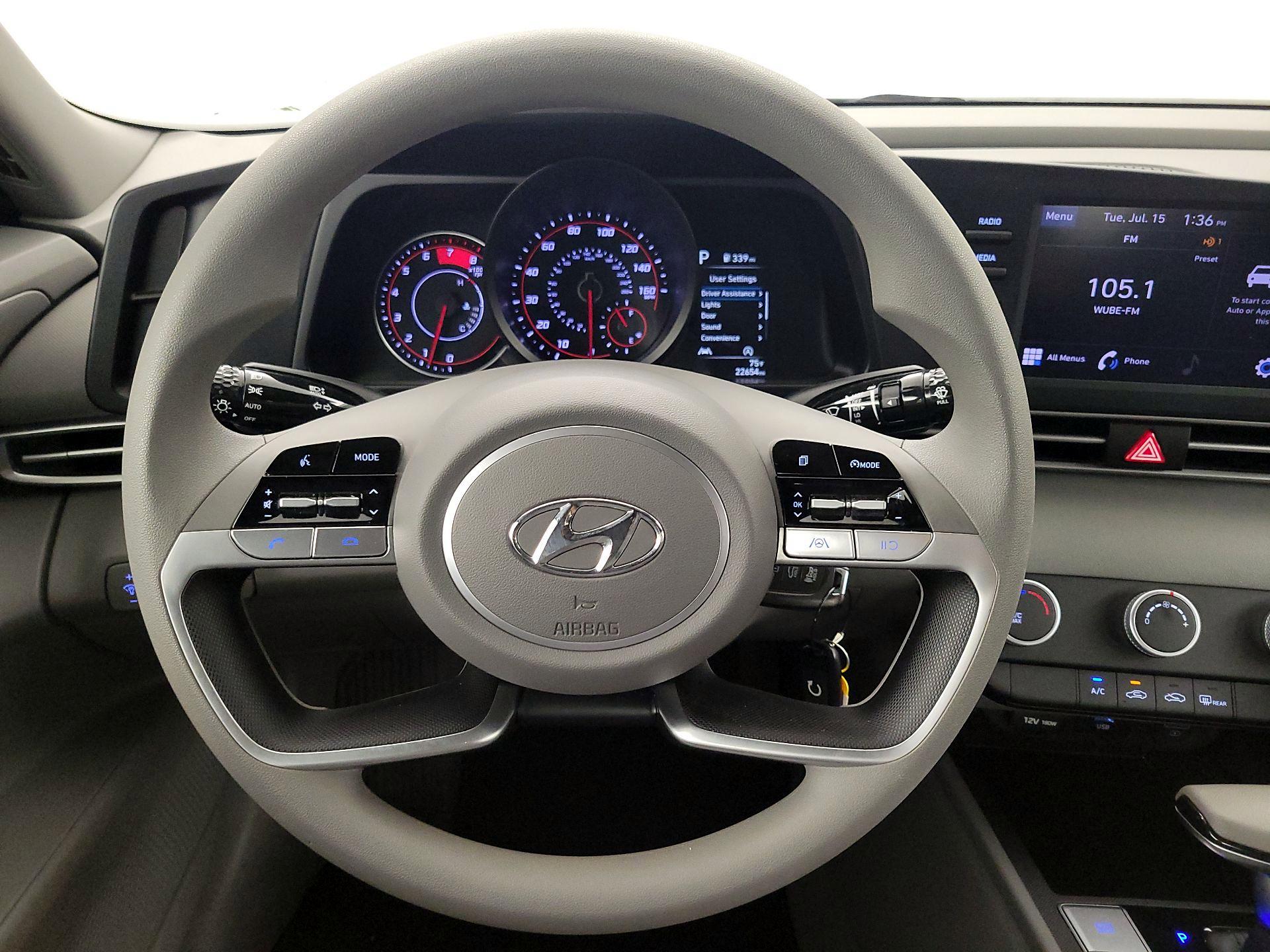 Thumbnail: 2023 Hyundai Elantra - 10