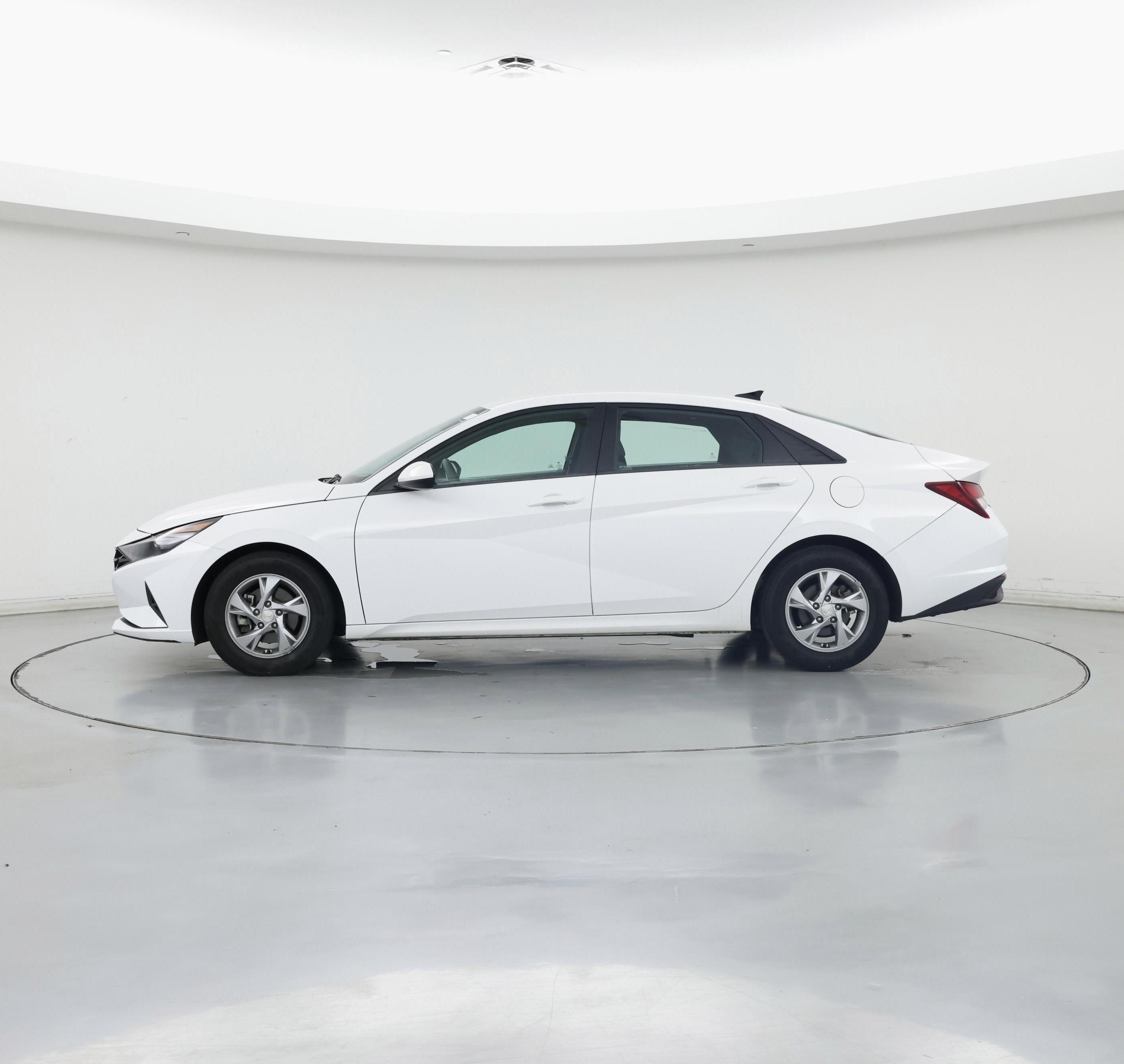 Thumbnail: 2023 Hyundai Elantra - 3
