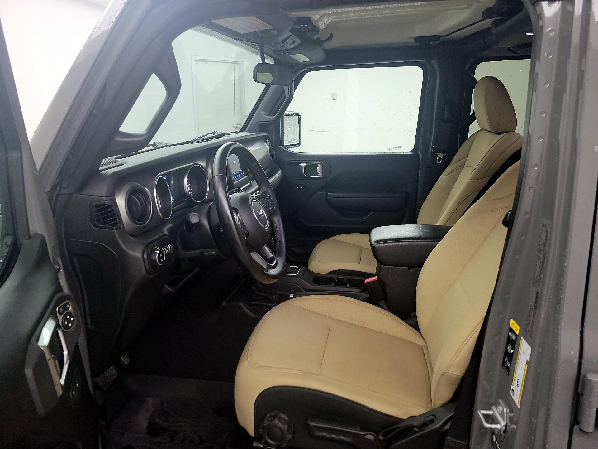 Thumbnail: 2021 Jeep Gladiator - 11