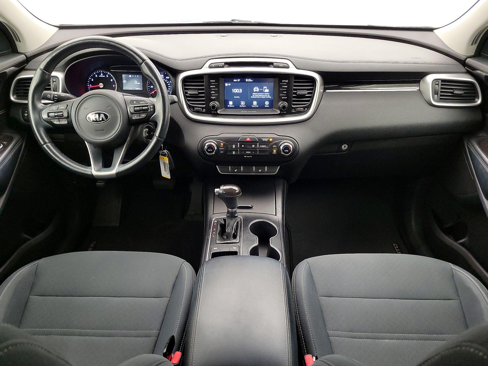 Thumbnail: 2018 Kia Sorento - 9