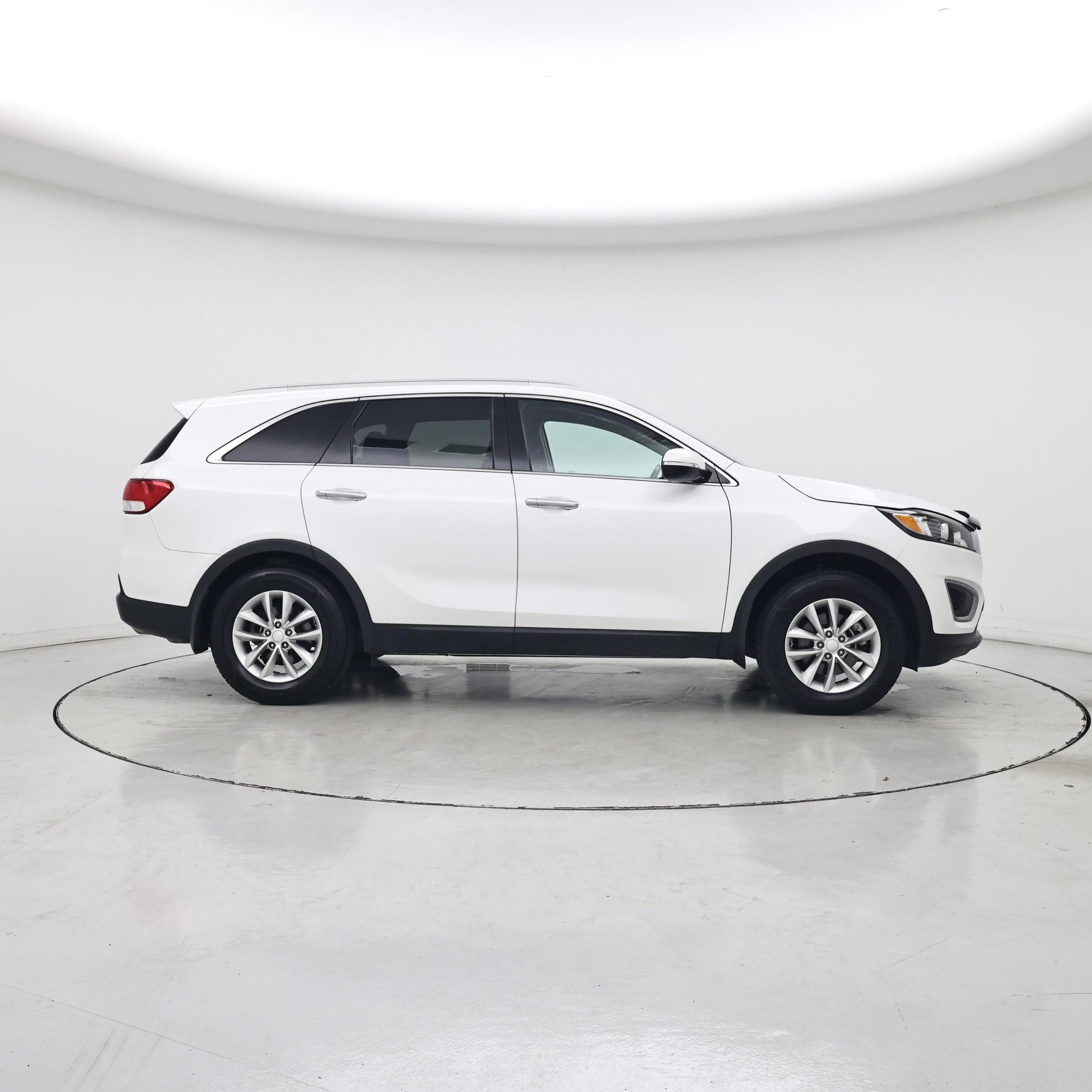 Thumbnail: 2018 Kia Sorento - 7