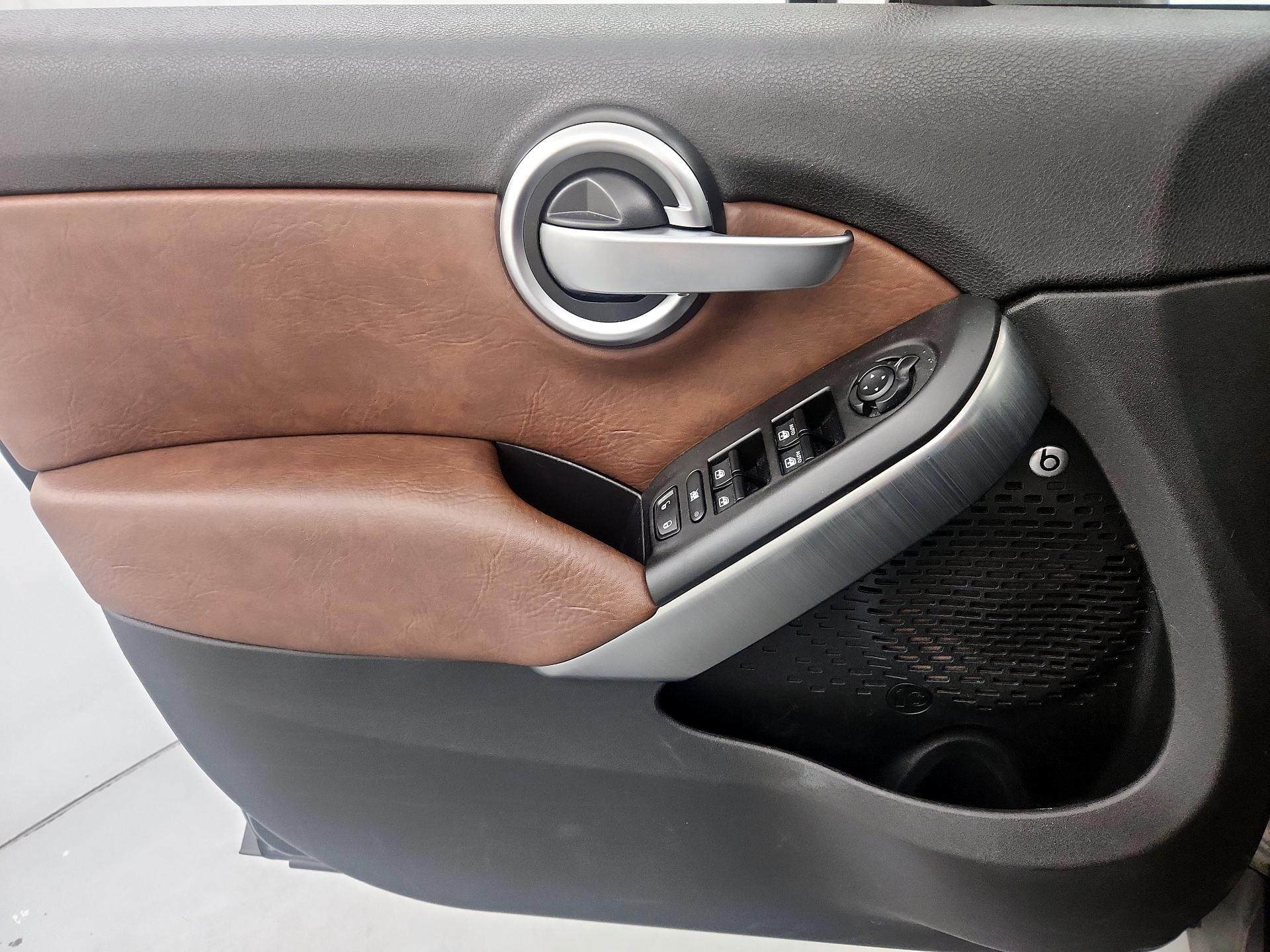 Thumbnail: 2016 Fiat 500X - 12