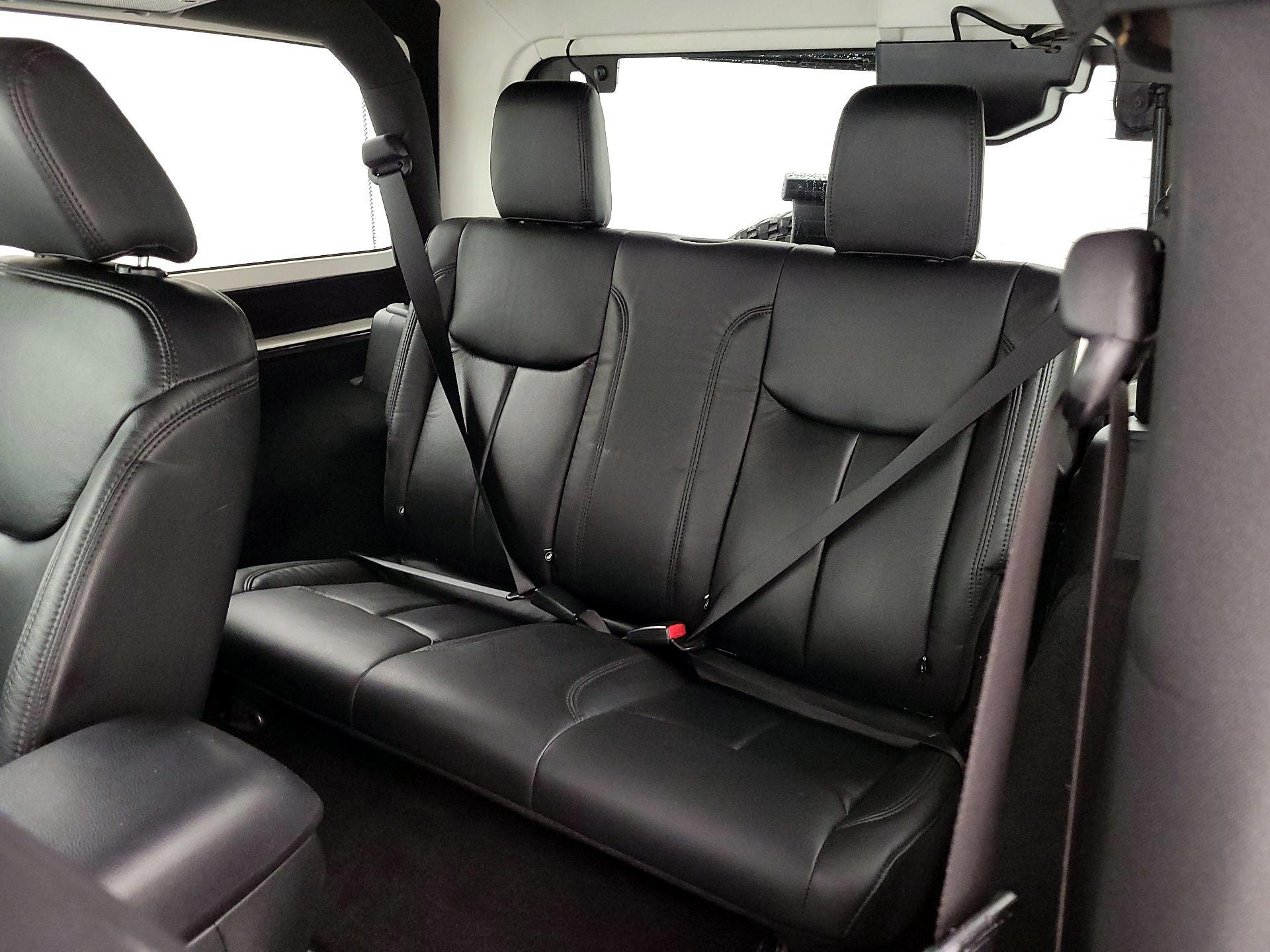 Thumbnail: 2016 Jeep Wrangler - 17