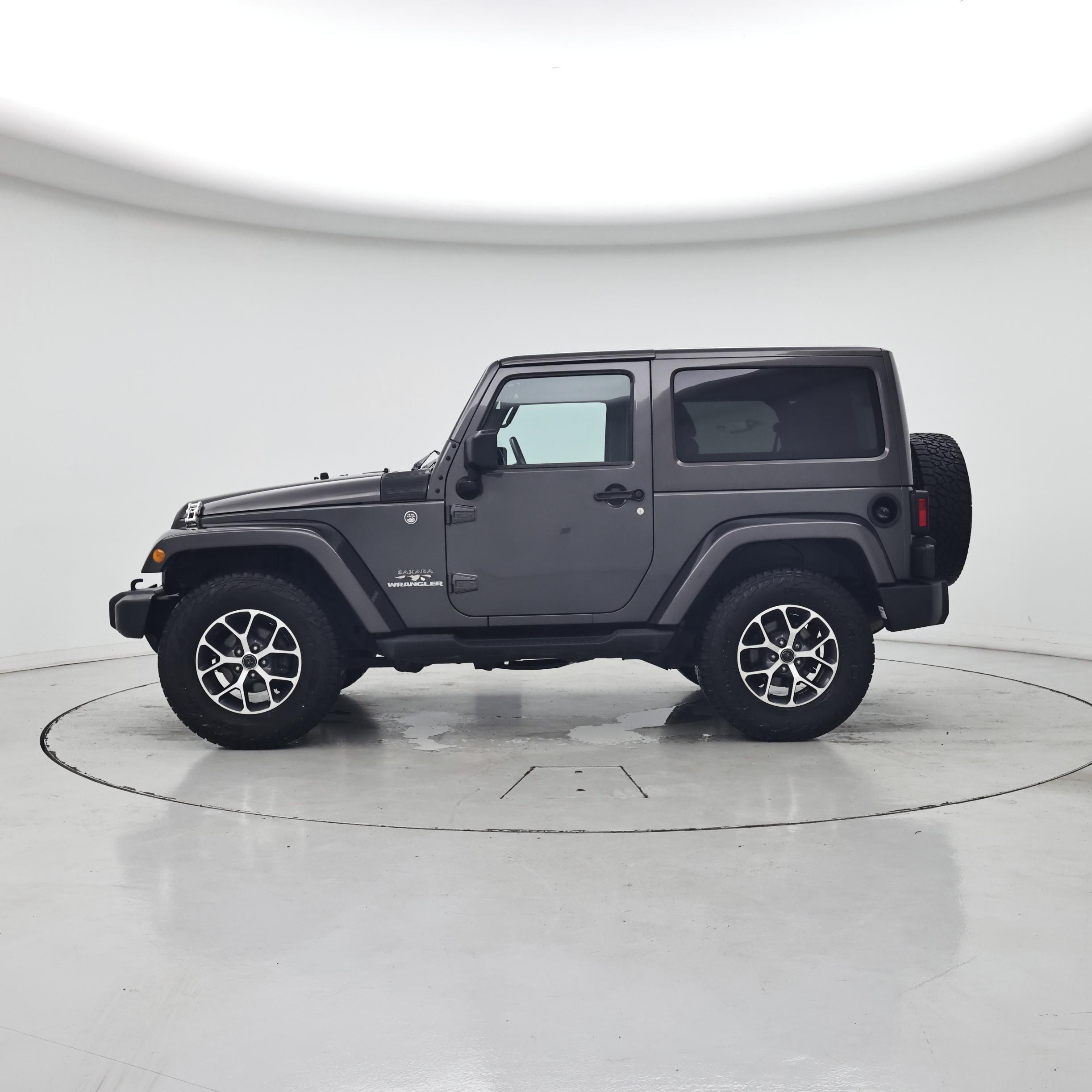 Thumbnail: 2016 Jeep Wrangler - 3