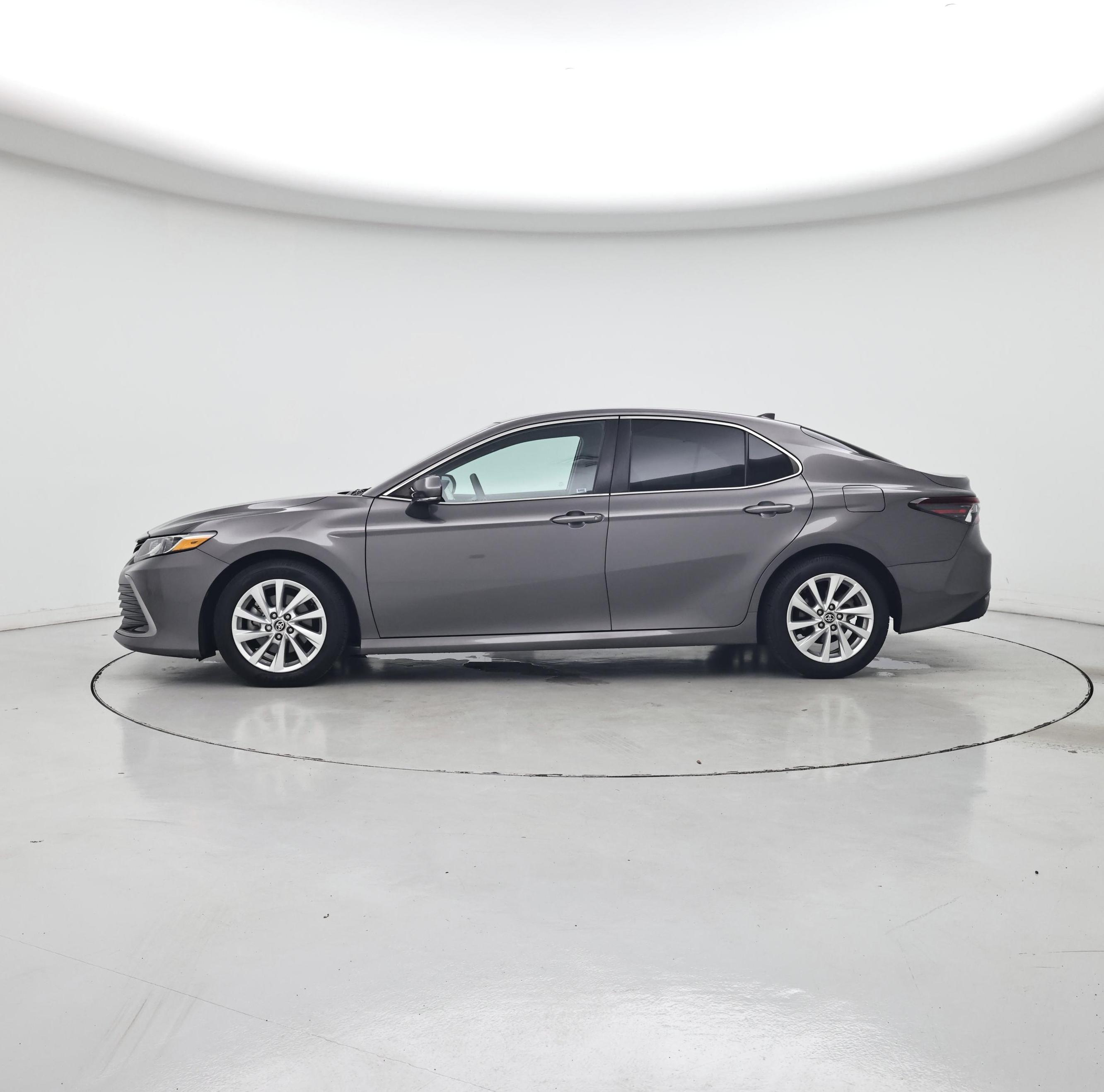 Thumbnail: 2021 Toyota Camry - 3