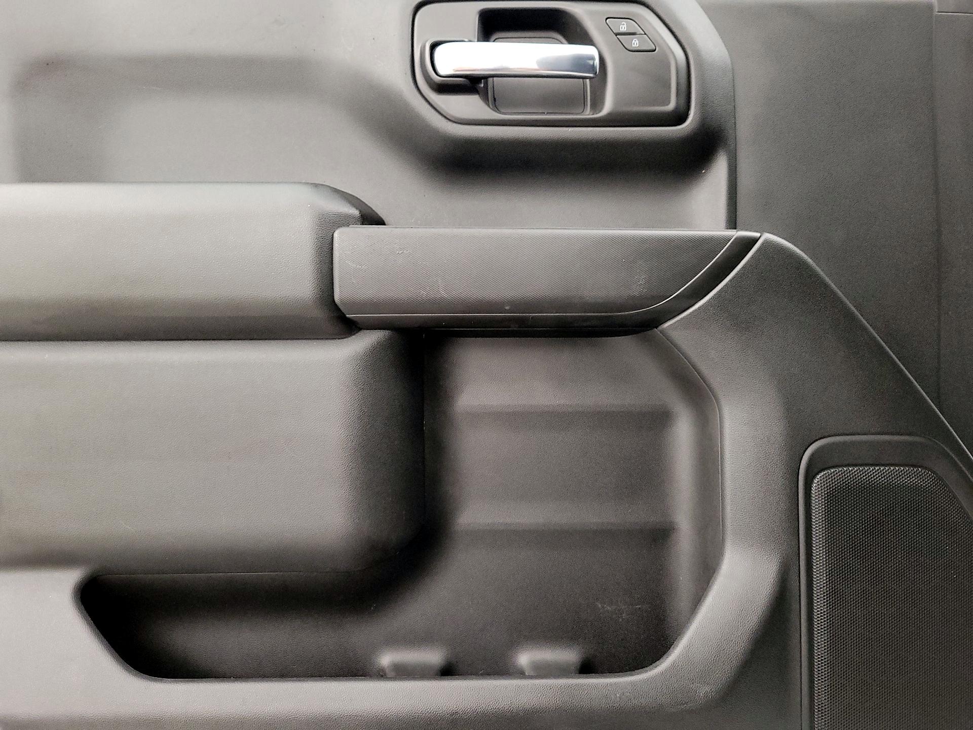 Thumbnail: 2020 Chevrolet Silverado 1500 - 12