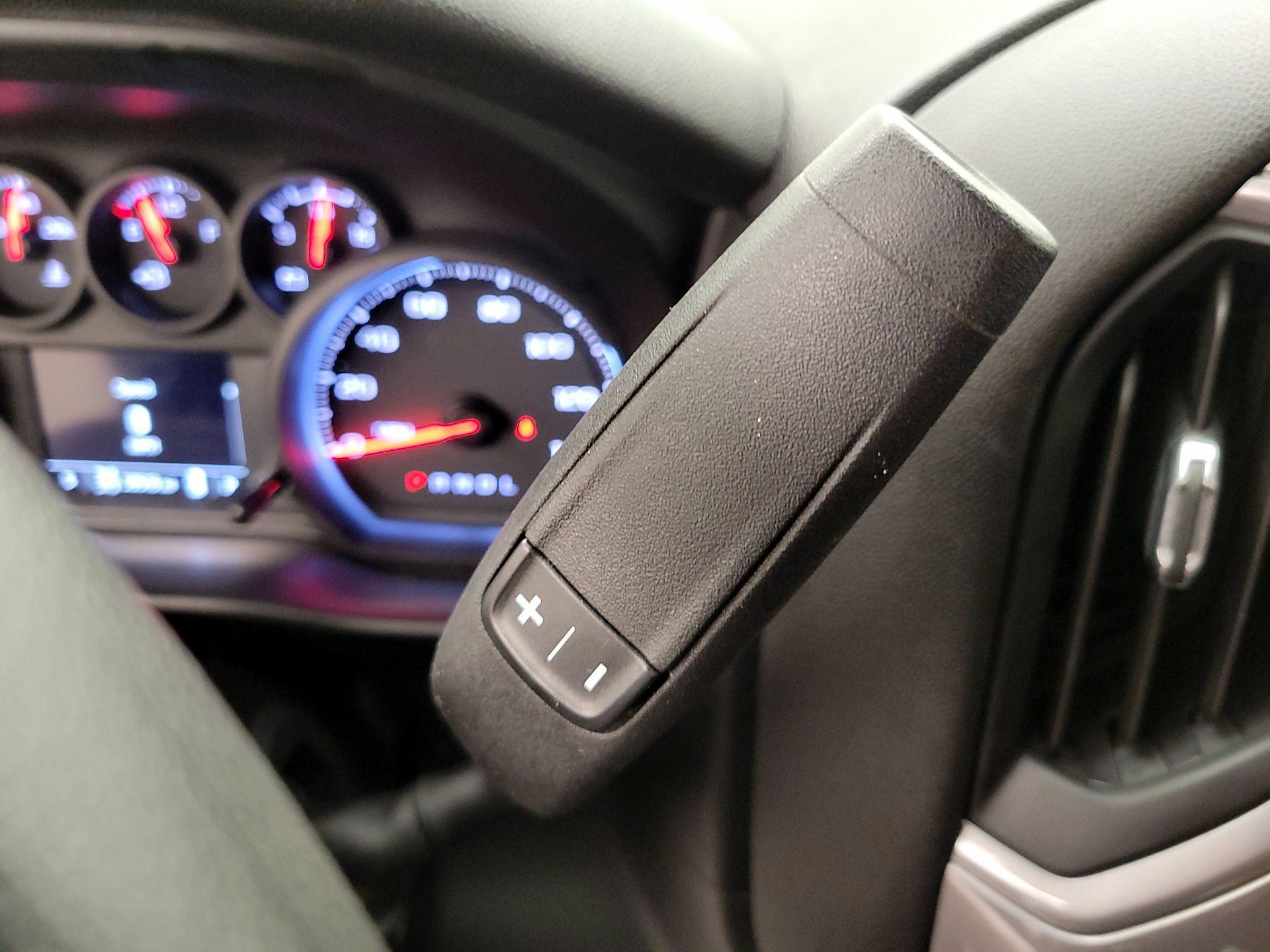 Thumbnail: 2020 Chevrolet Silverado 1500 - 17
