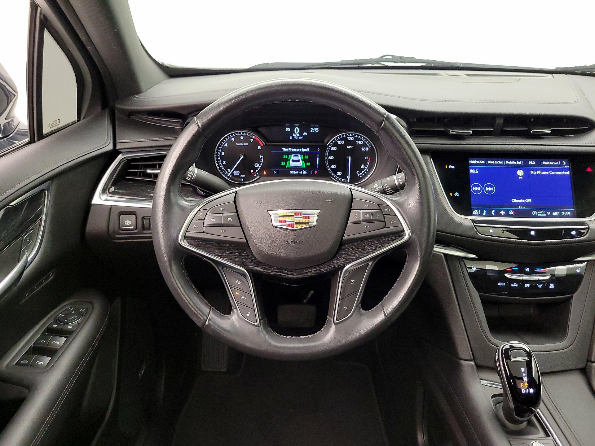 Thumbnail: 2021 Cadillac XT5 - 10