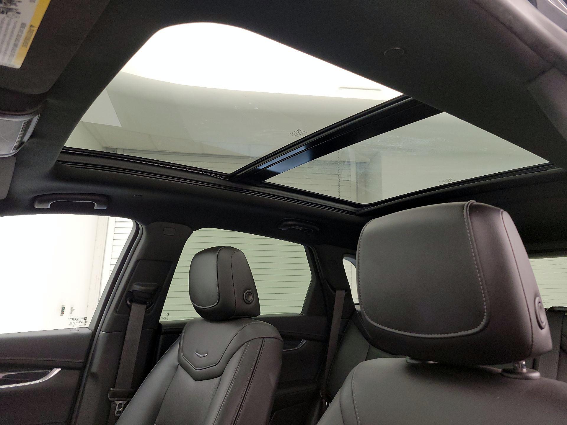 Thumbnail: 2021 Cadillac XT5 - 19