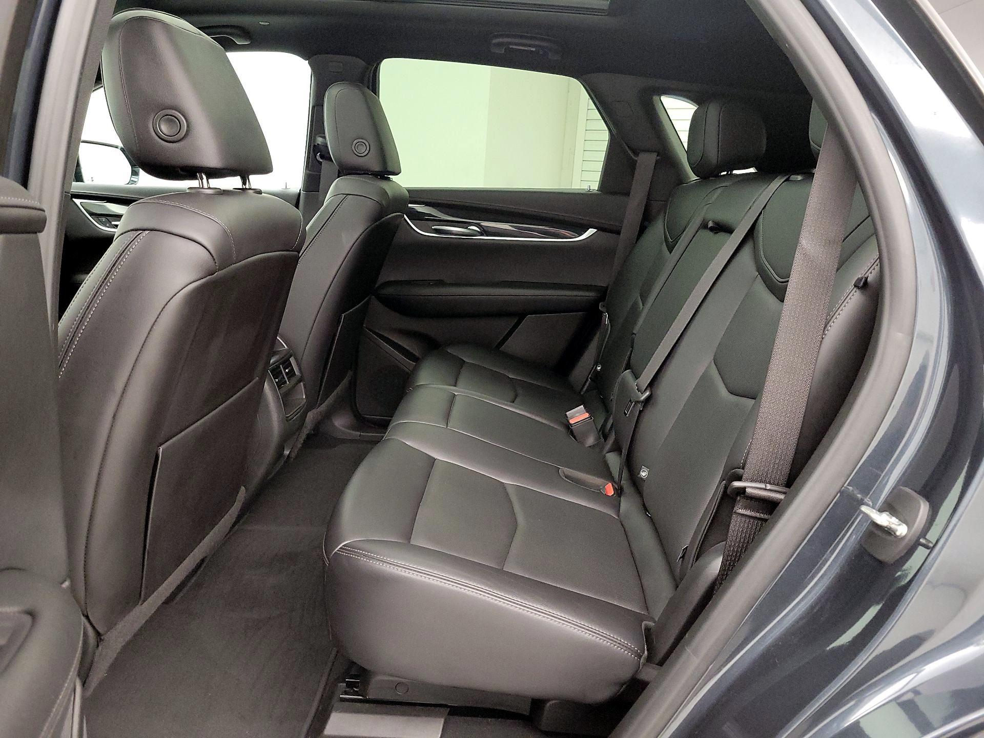 Thumbnail: 2021 Cadillac XT5 - 20